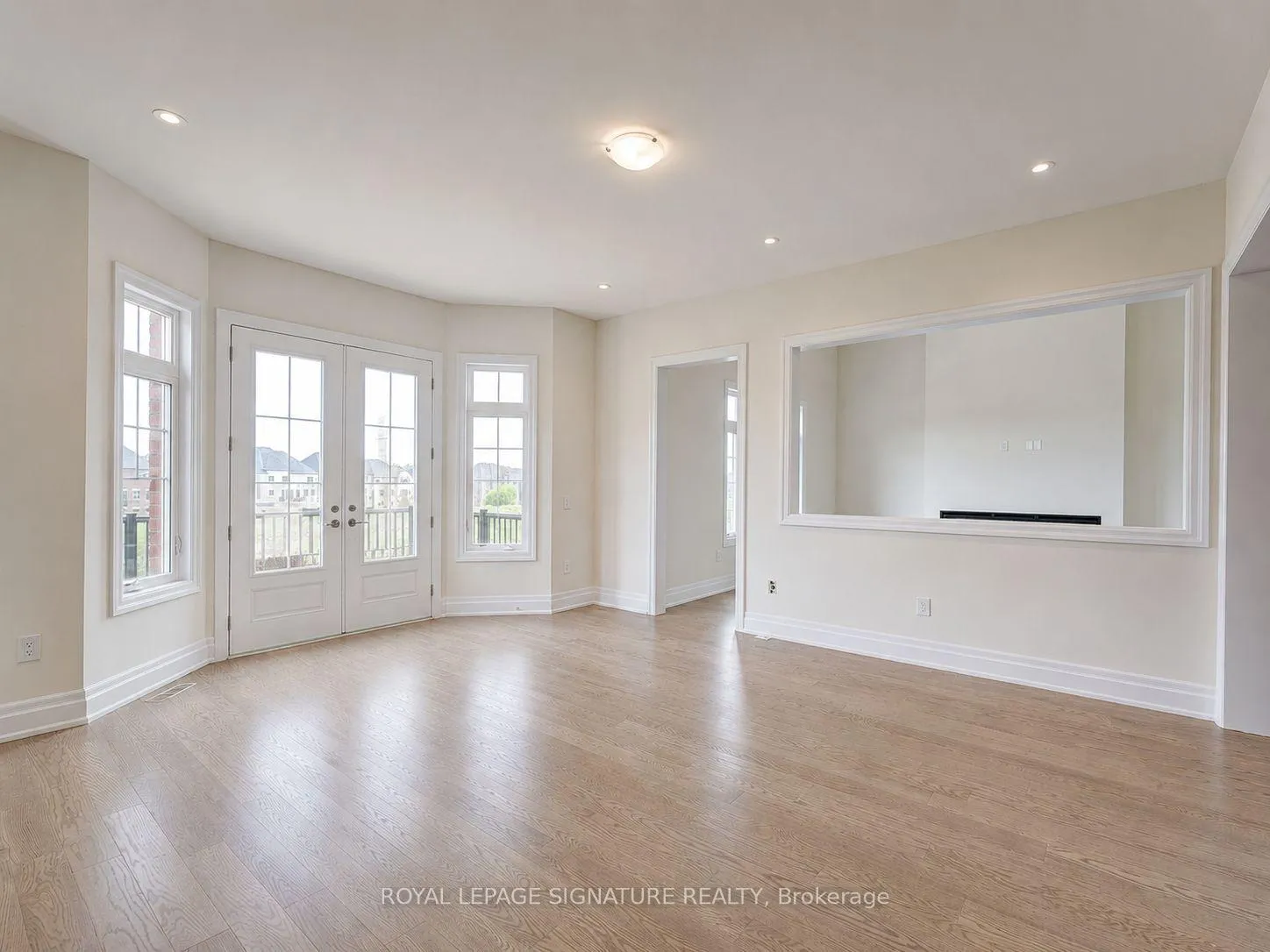 Photo 10 of 67 Enclave Court, Vaughan, Kleinburg — HOMEH