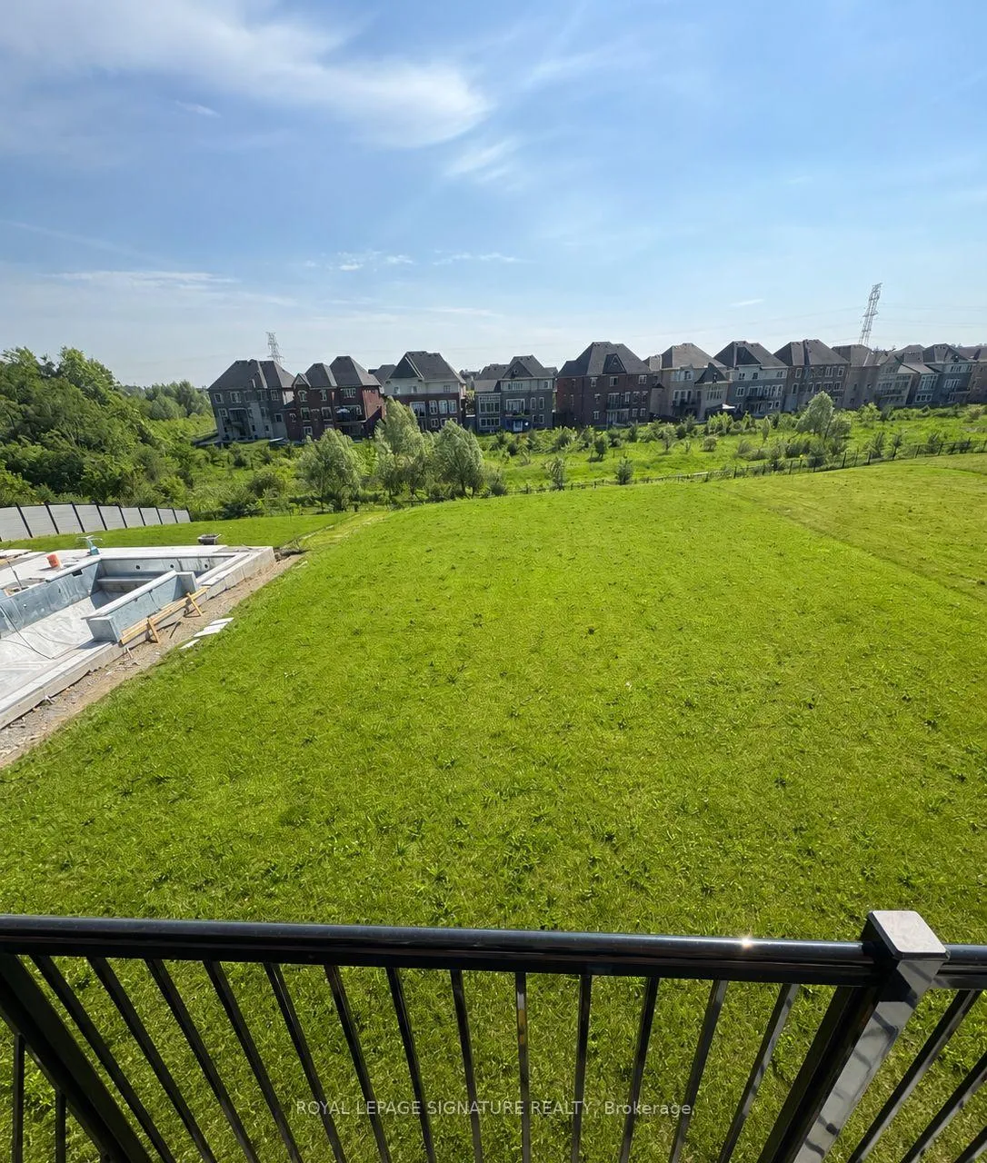 Photo 28 of 67 Enclave Court, Vaughan, Kleinburg — HOMEH