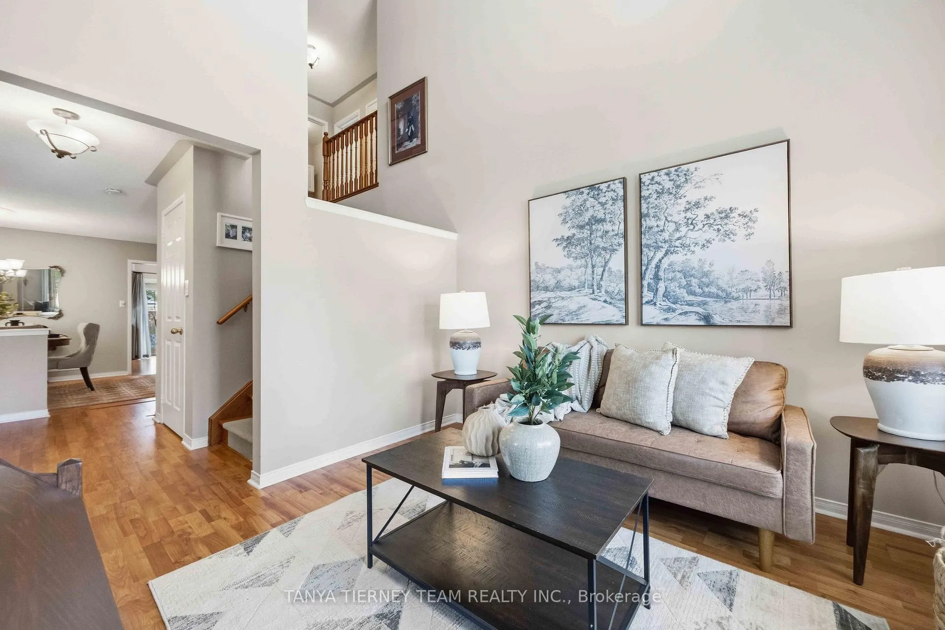 Photo 11 of 17 Robert Attersley Drive E, Whitby, Taunton North — HOMEH