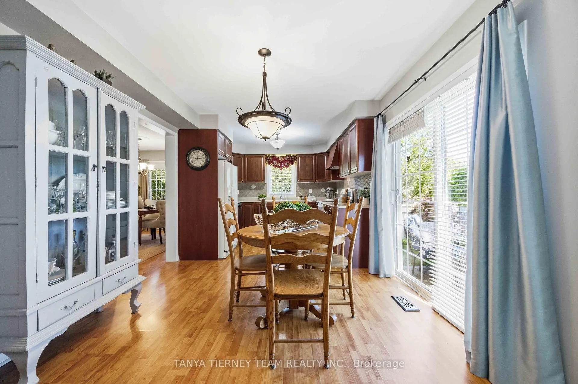 Photo 26 of 17 Robert Attersley Drive E, Whitby, Taunton North — HOMEH