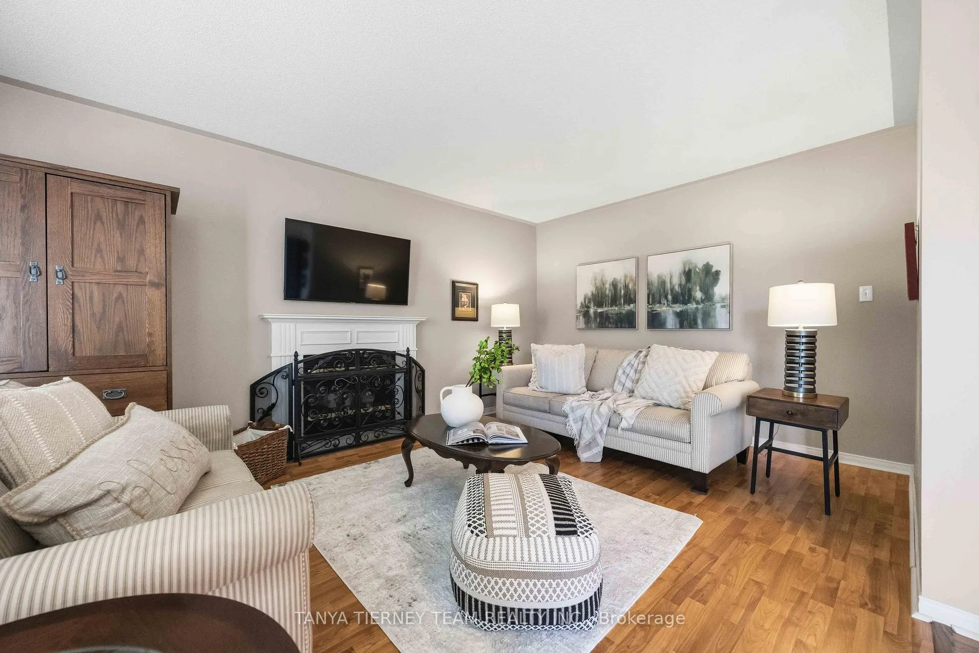 Photo 27 of 17 Robert Attersley Drive E, Whitby, Taunton North — HOMEH