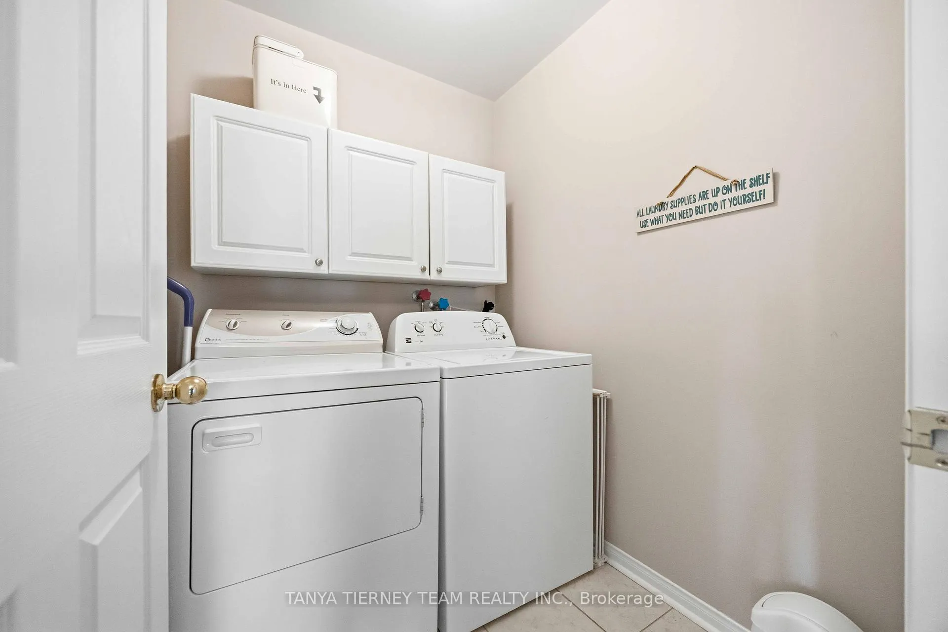 Photo 33 of 17 Robert Attersley Drive E, Whitby, Taunton North — HOMEH
