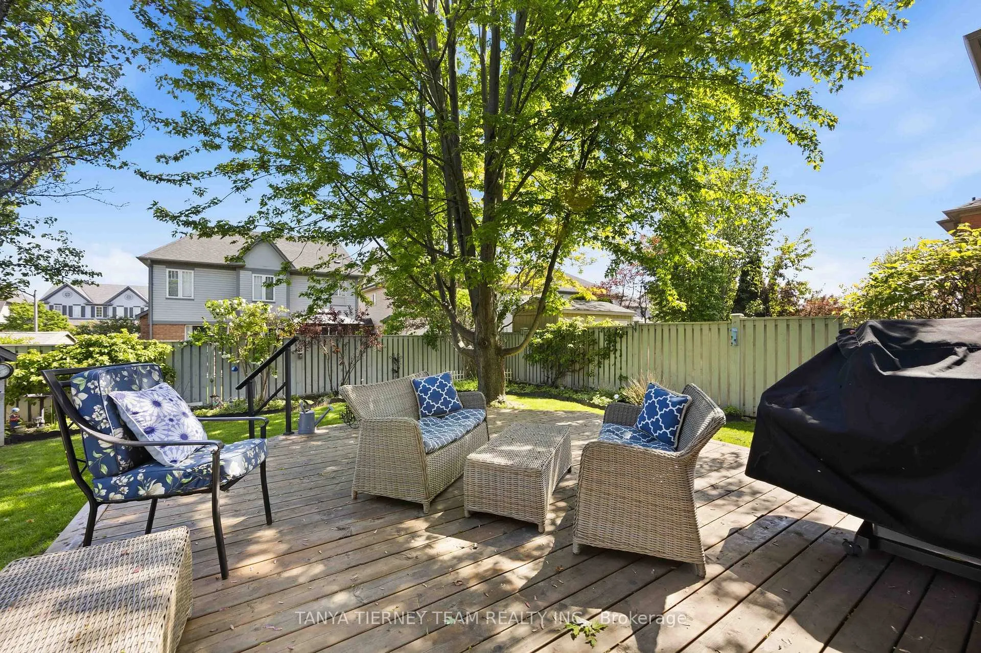 Photo 45 of 17 Robert Attersley Drive E, Whitby, Taunton North — HOMEH