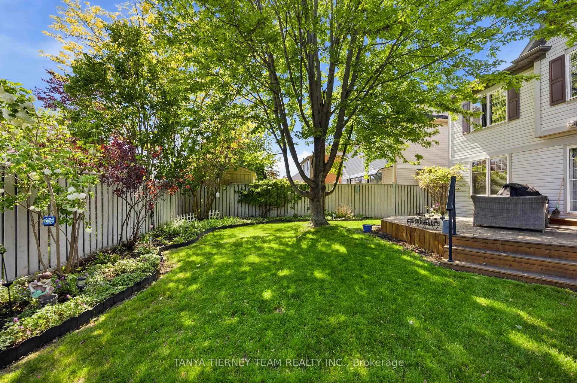 Photo 46 of 17 Robert Attersley Drive E, Whitby, Taunton North — HOMEH