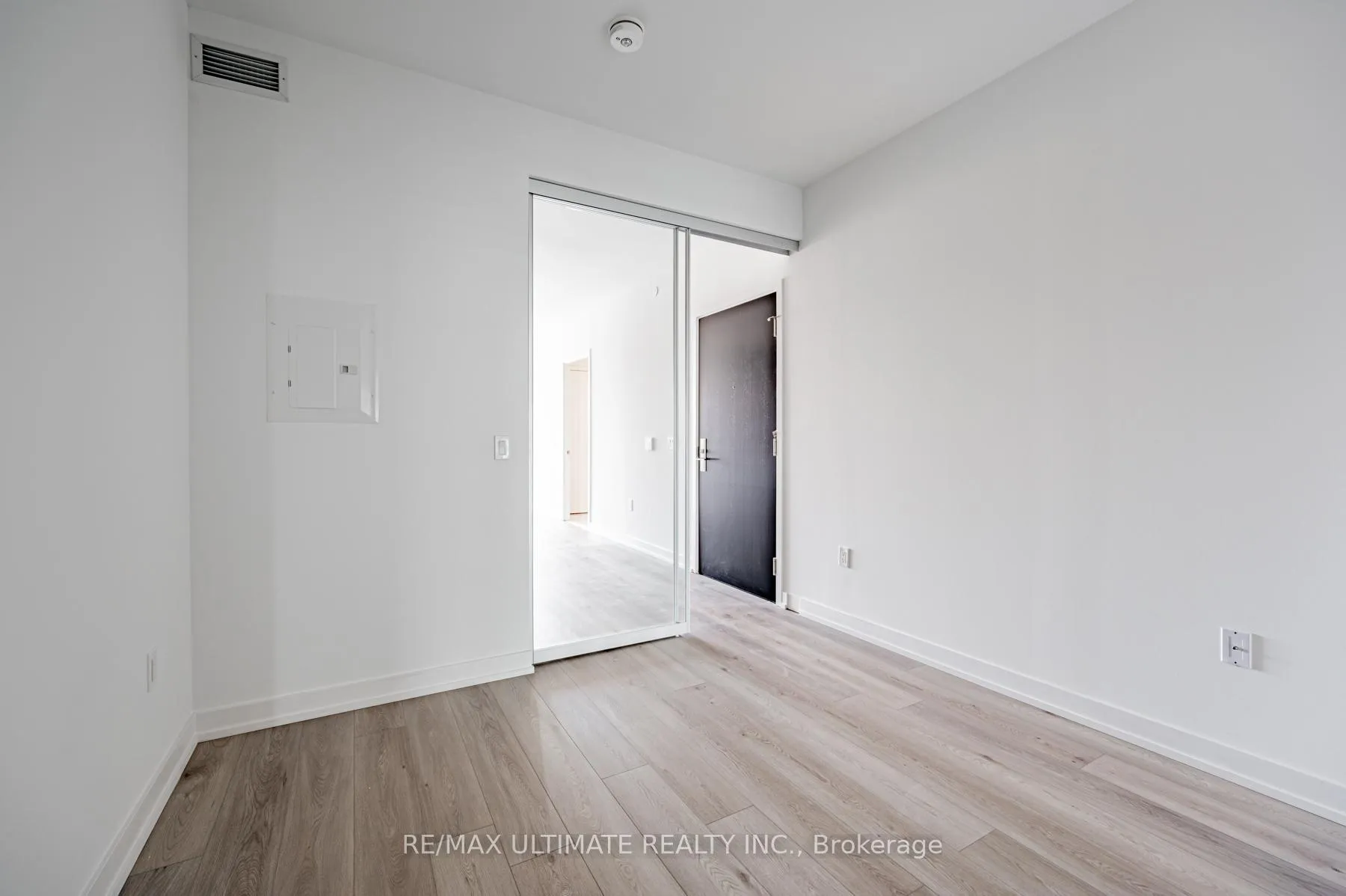 Photo 9 of Unit 1211, 158 Front Street E, Toronto, Moss Park — HOMEH
