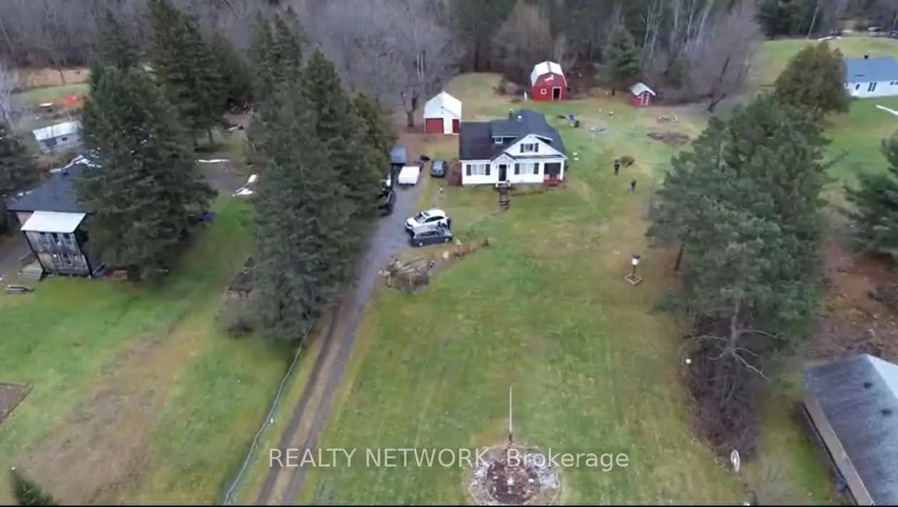 Photo 2 of 11519 522 Highway, Parry Sound Remote Area, Port Loring — HOMEH
