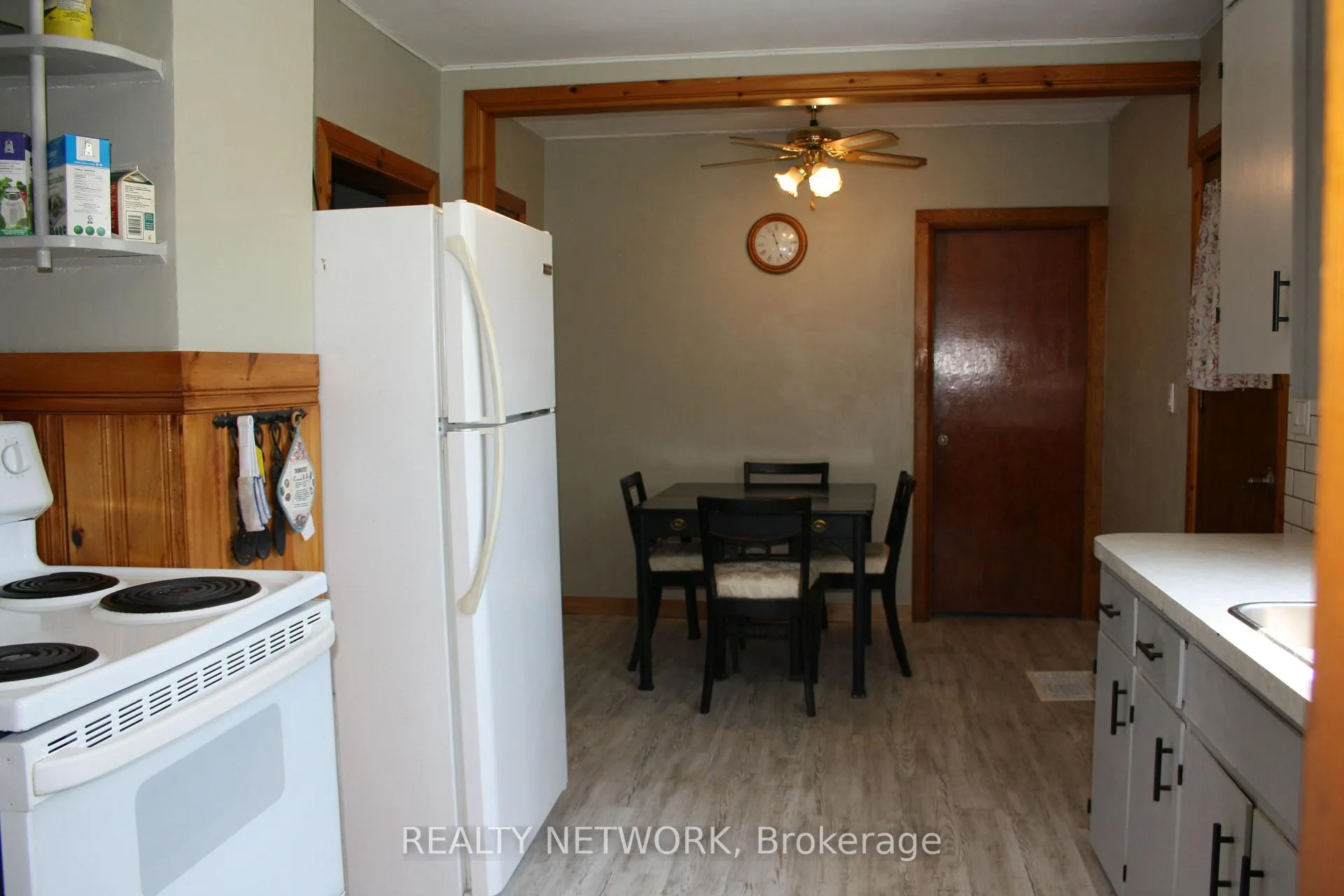 Photo 13 of 11519 522 Highway, Parry Sound Remote Area, Port Loring — HOMEH