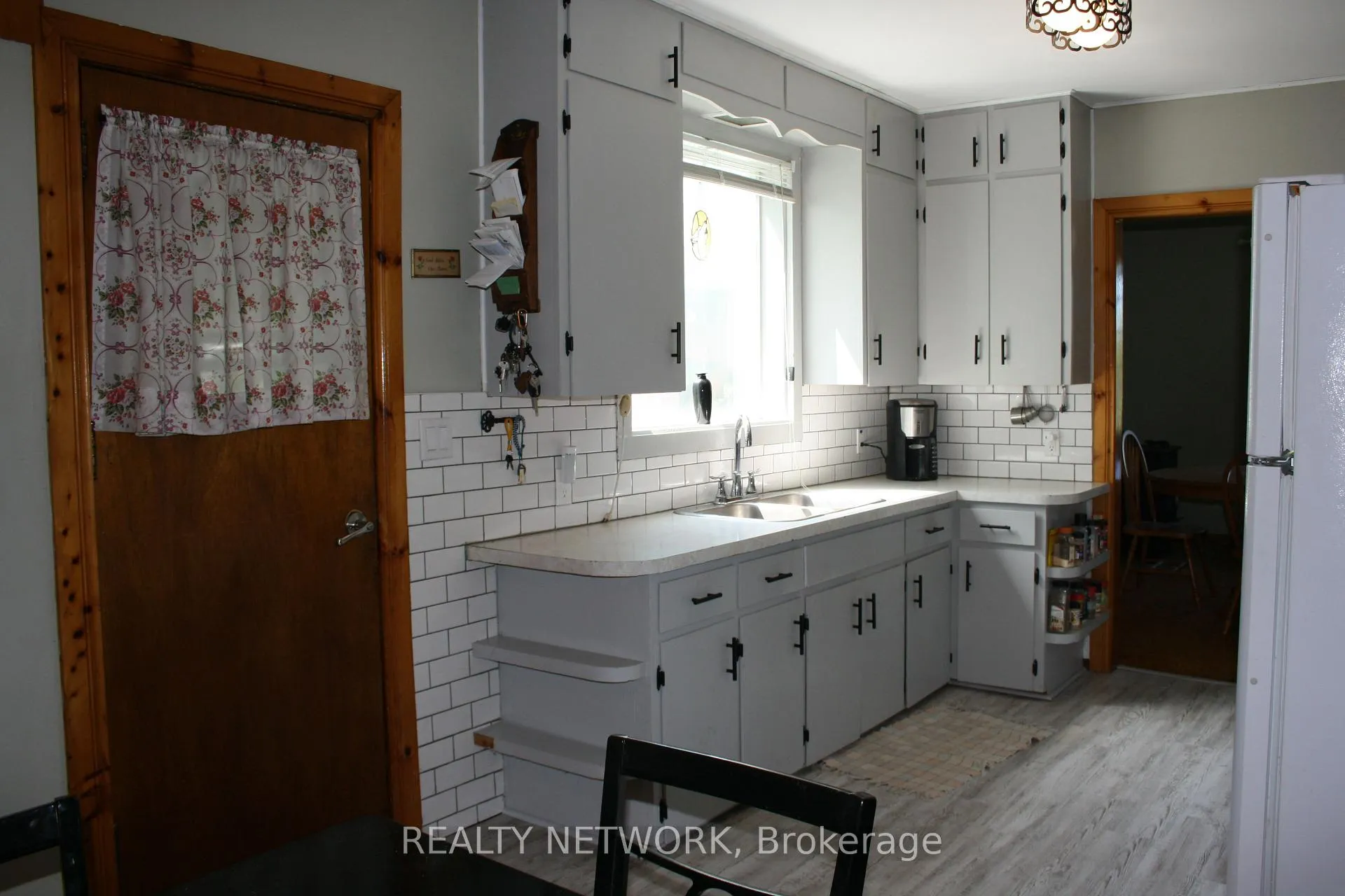 Photo 14 of 11519 522 Highway, Parry Sound Remote Area, Port Loring — HOMEH
