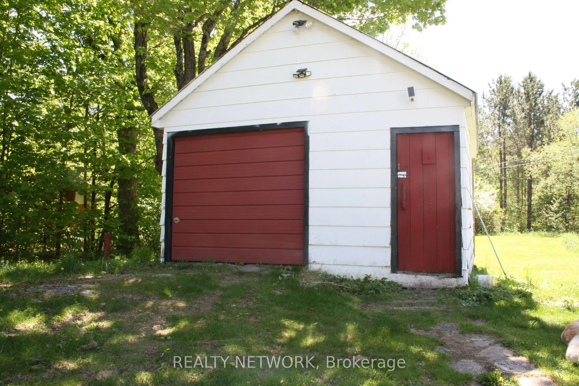 Photo 26 of 11519 522 Highway, Parry Sound Remote Area, Port Loring — HOMEH