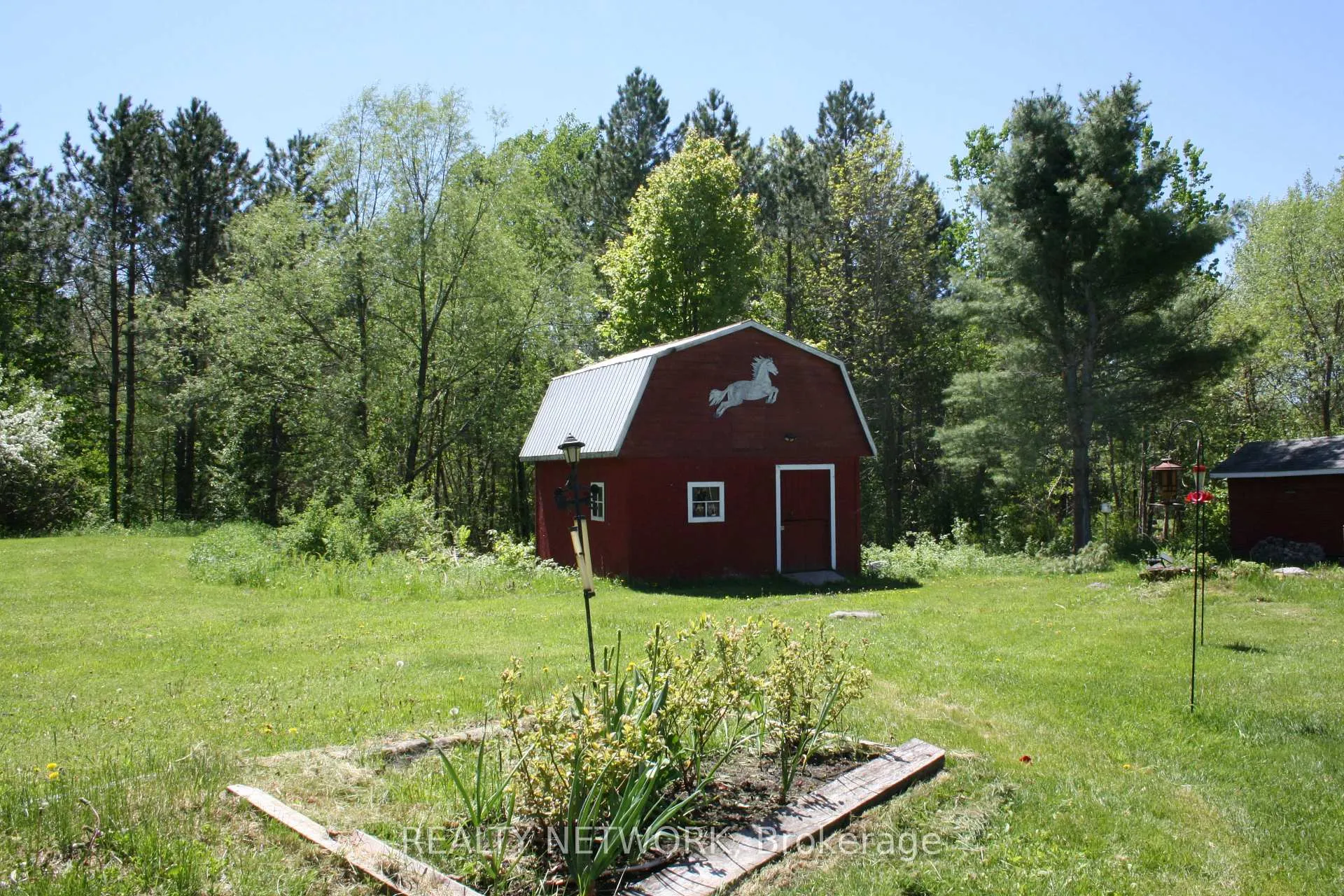Photo 27 of 11519 522 Highway, Parry Sound Remote Area, Port Loring — HOMEH