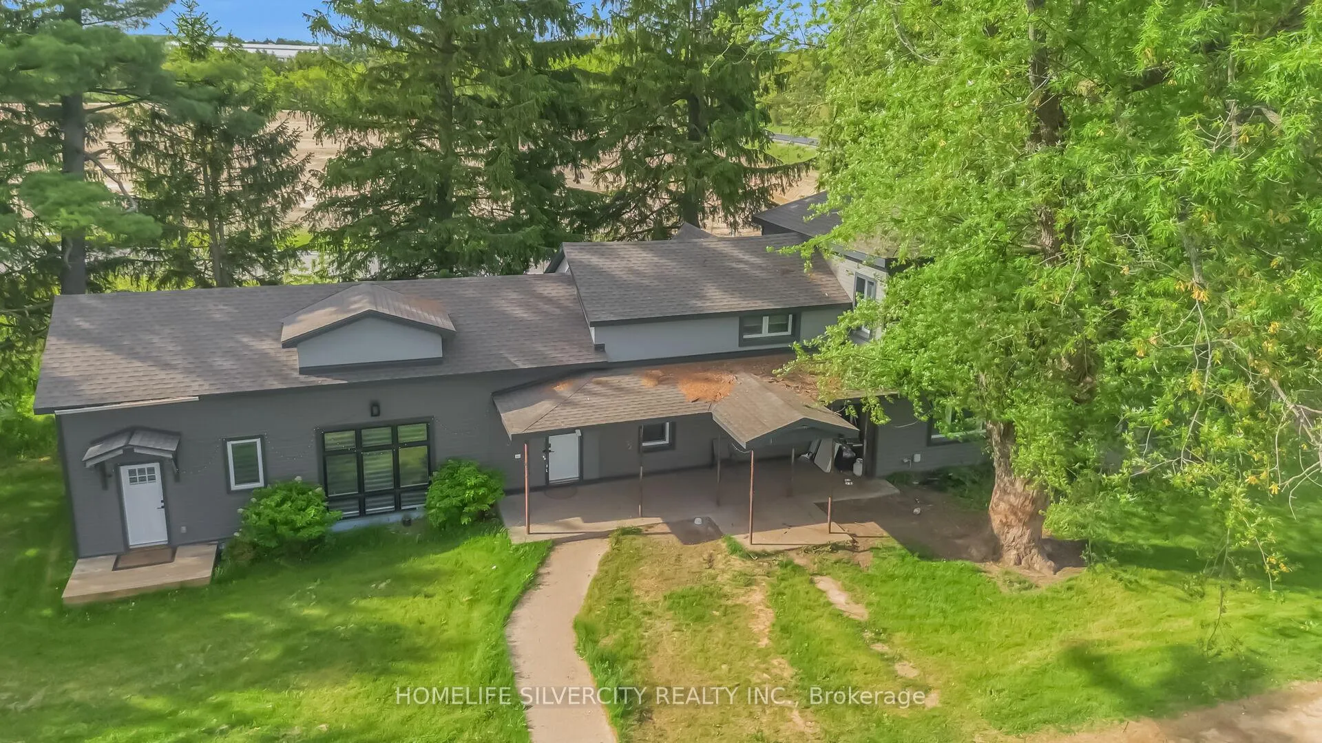 Photo 4 of 184 Pottruff Road, Brant, Paris — HOMEH