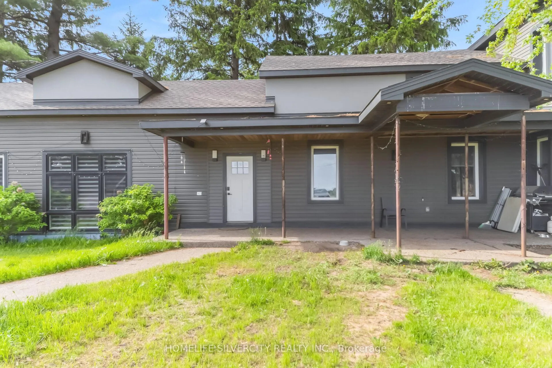 Photo 8 of 184 Pottruff Road, Brant, Paris — HOMEH