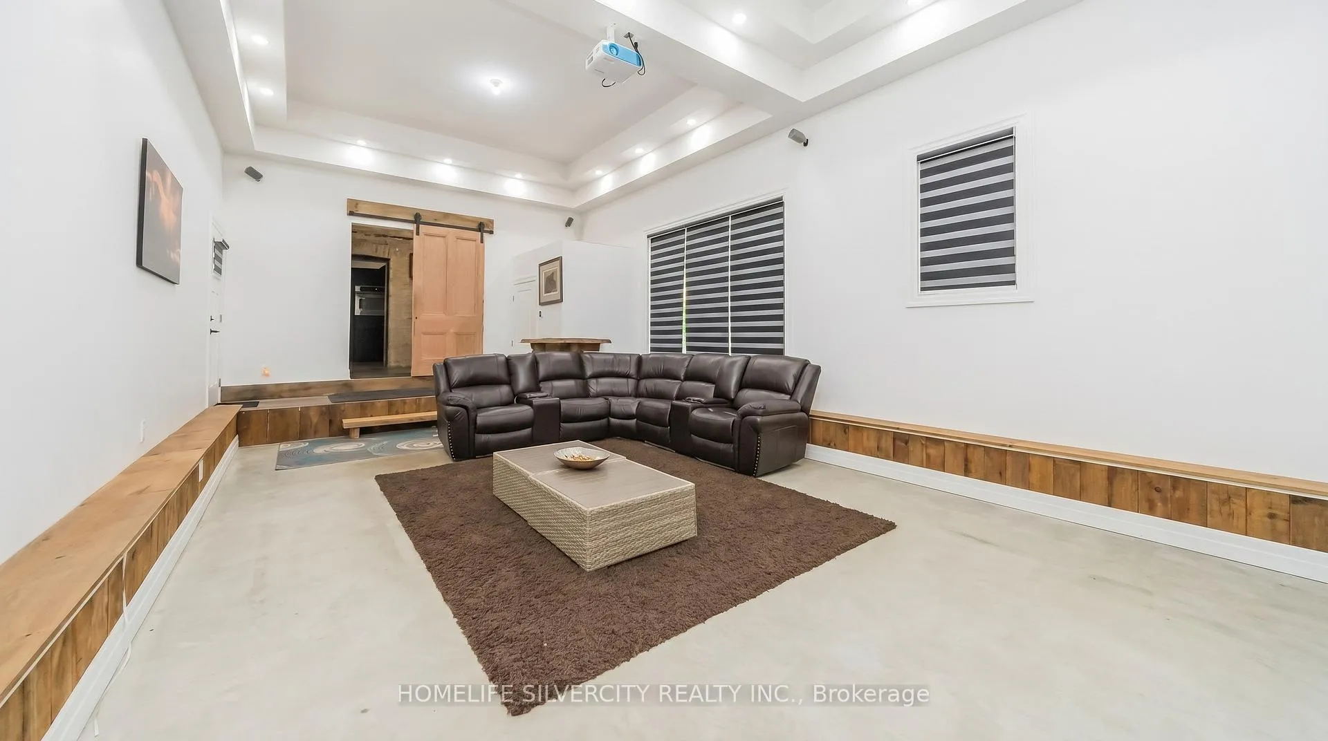 Photo 18 of 184 Pottruff Road, Brant, Paris — HOMEH