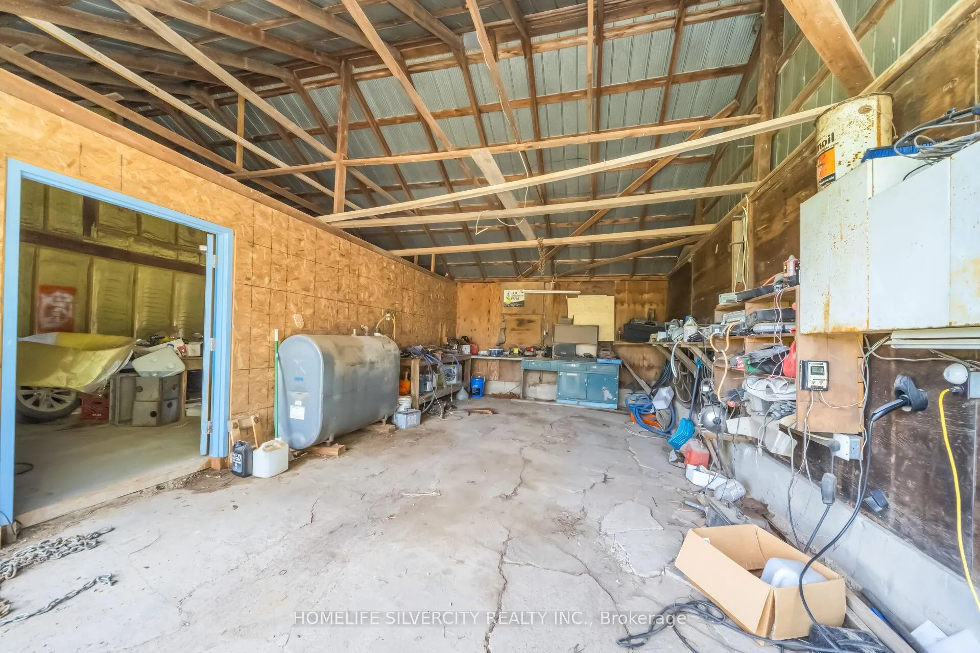 Photo 33 of 184 Pottruff Road, Brant, Paris — HOMEH