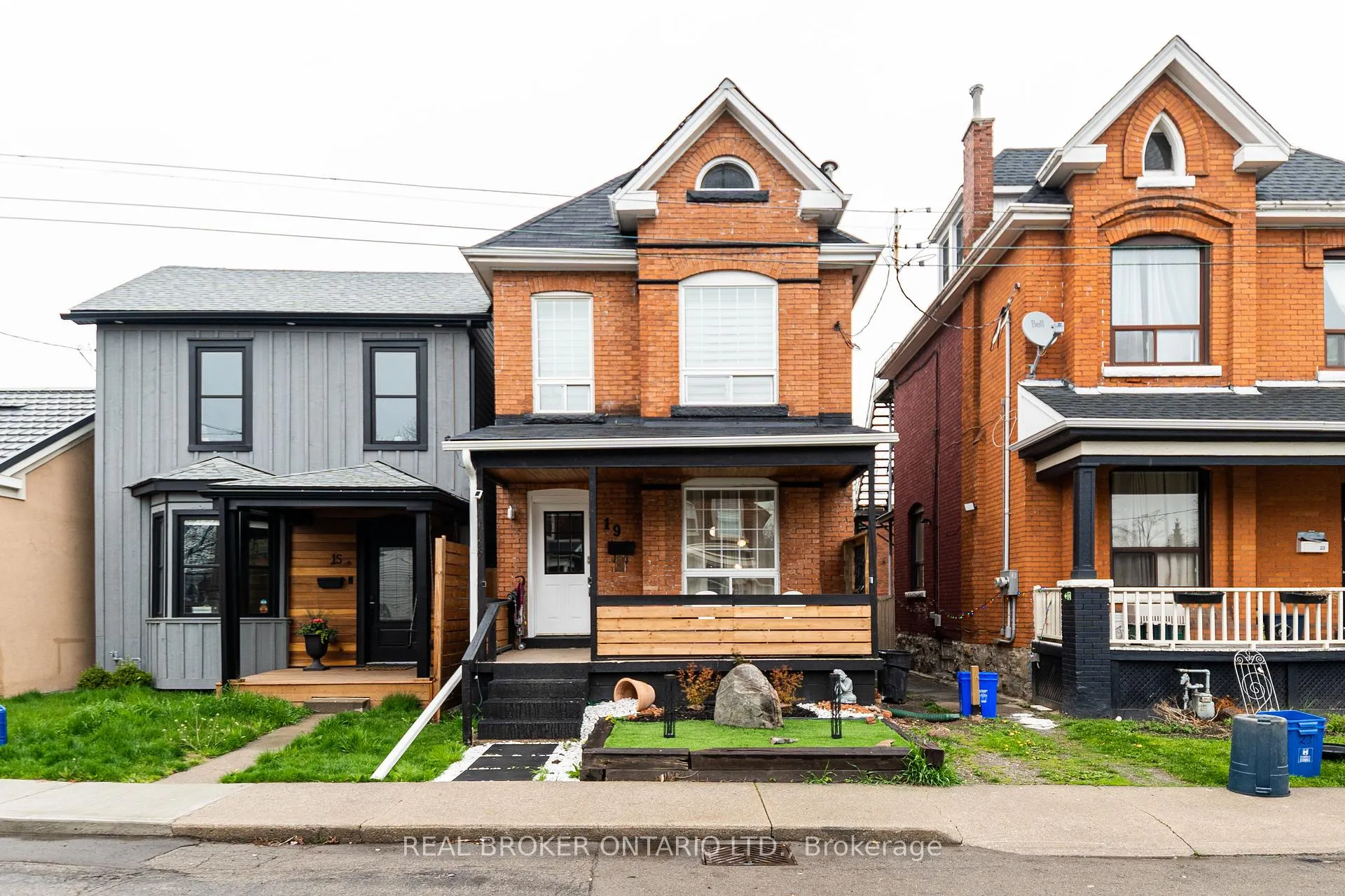 Photo 1 of 19 Century Street, Hamilton, Landsdale — HOMEH