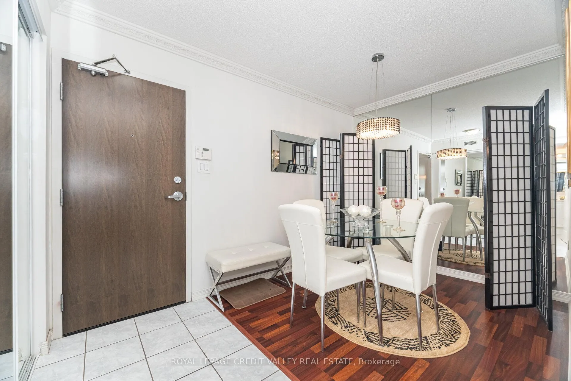 Photo 5 of Unit 2407, 9 George Street N, Brampton, Downtown Brampton — HOMEH
