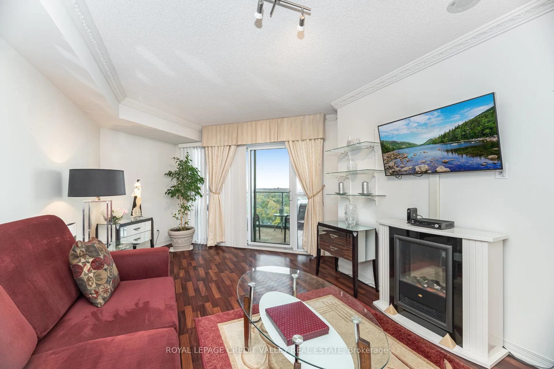 Photo 18 of Unit 2407, 9 George Street N, Brampton, Downtown Brampton — HOMEH