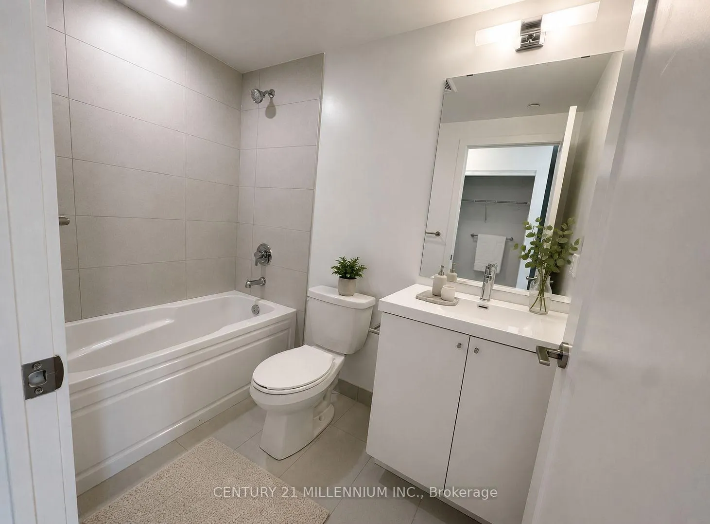 Photo 6 of Unit 934, 2545 Simcoe Street N, Oshawa, Windfields — HOMEH