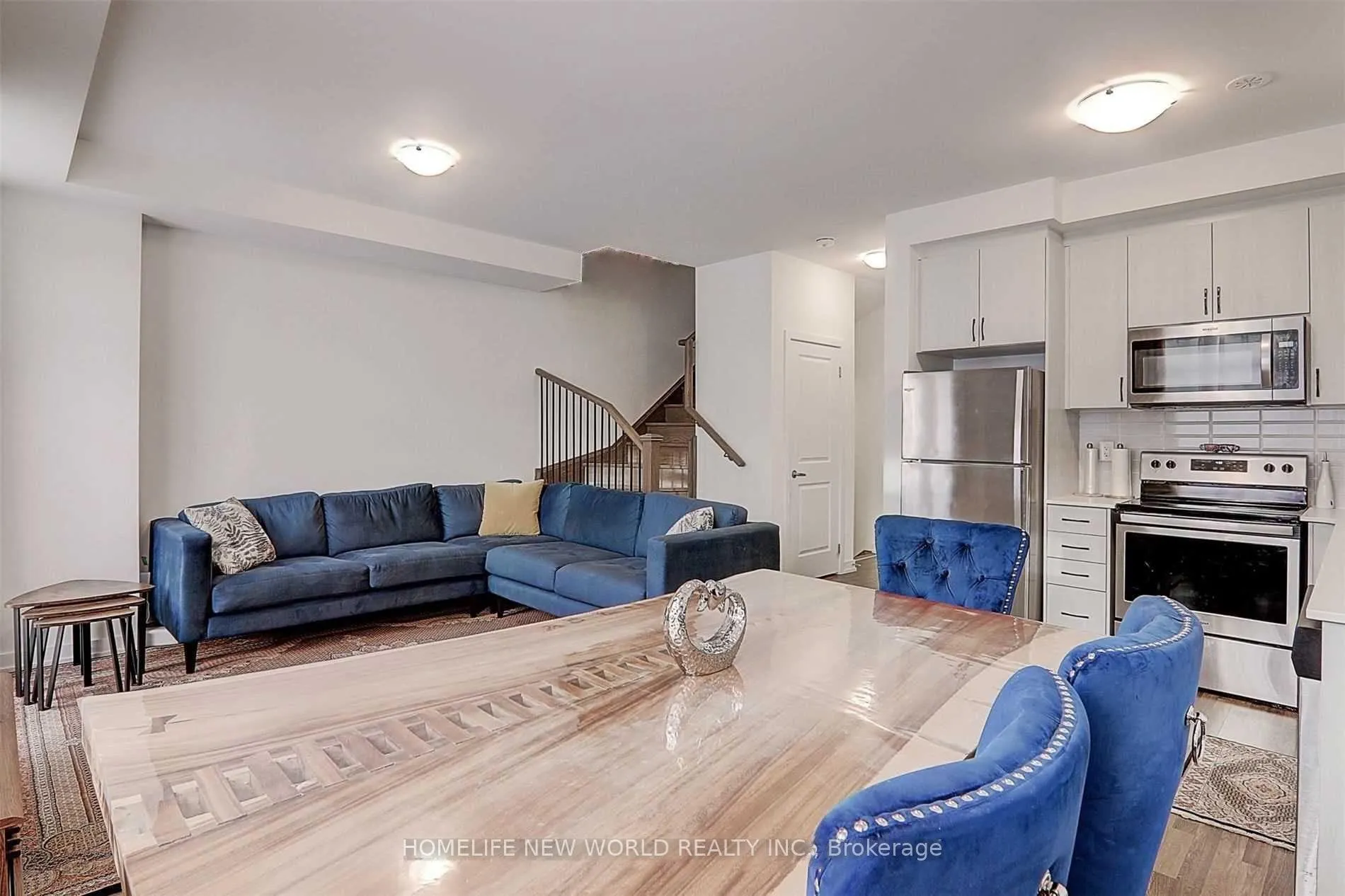 Photo 3 of 17 Tauton Street, Vaughan, Vaughan Grove — HOMEH