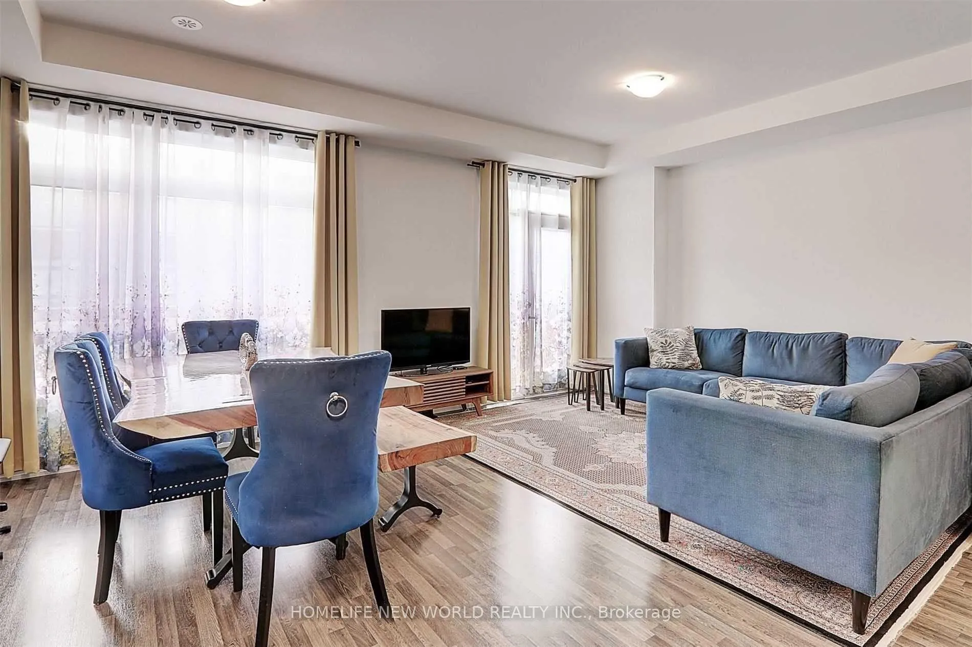 Photo 6 of 17 Tauton Street, Vaughan, Vaughan Grove — HOMEH