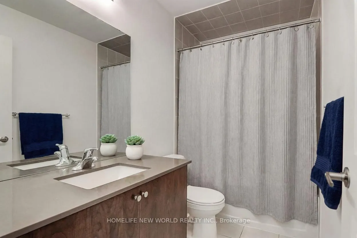 Photo 16 of 17 Tauton Street, Vaughan, Vaughan Grove — HOMEH