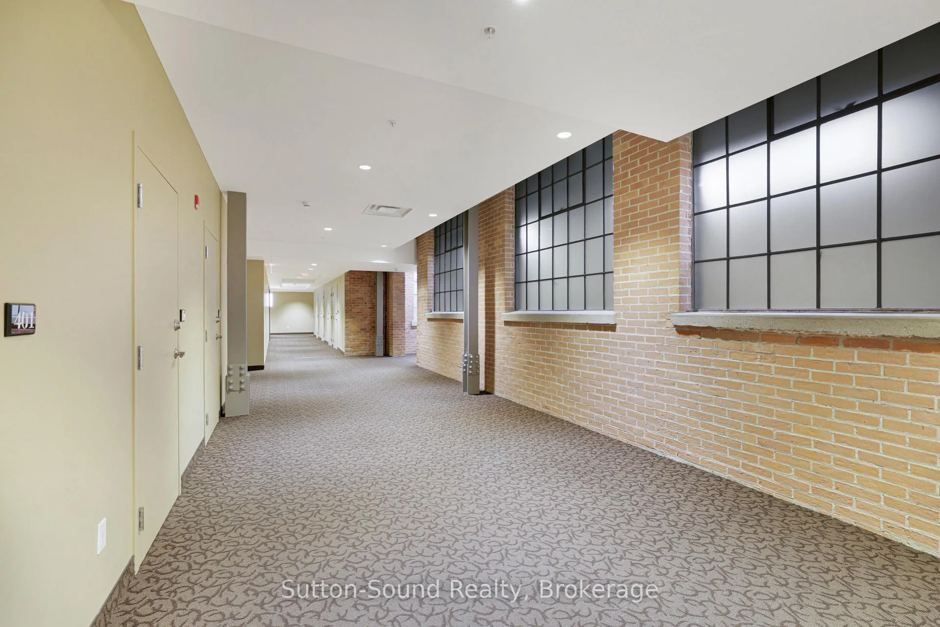 Photo 18 of Unit 303, 945 3rd Avenue E, Owen Sound — HOMEH