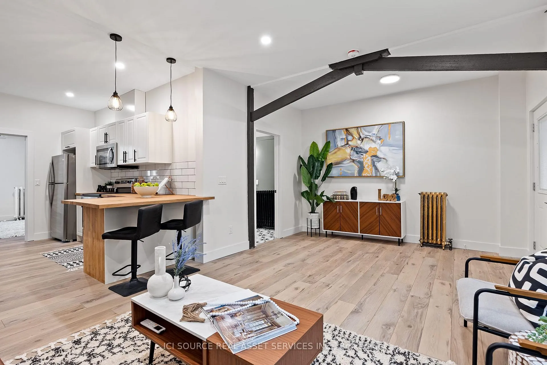 Photo 6 of Unit Unit 1, 304 Lincoln Road, Windsor, Walkerville — HOMEH