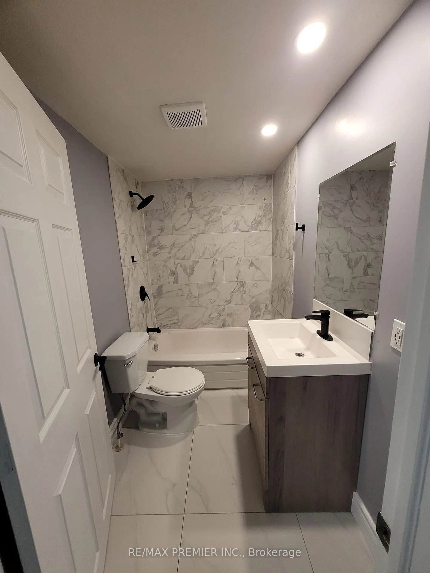 Photo 7 of Unit Front, 189 King Street E, Chatham-Kent, Chatham — HOMEH