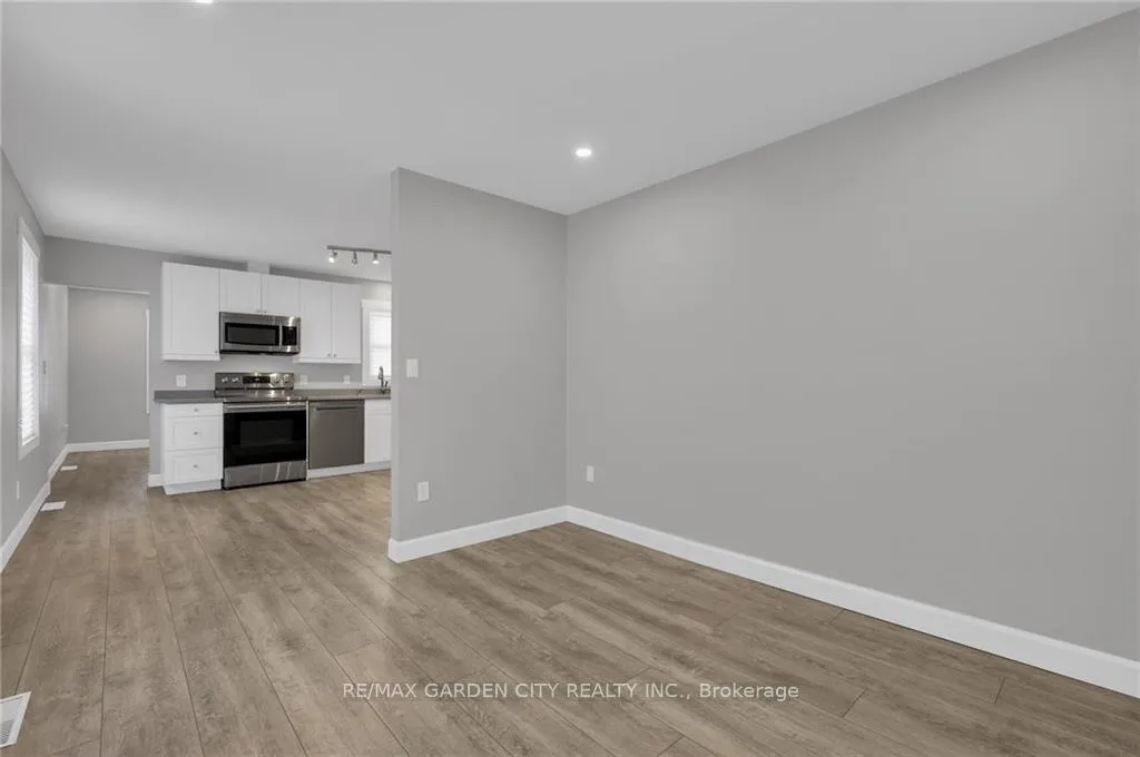 Photo 5 of Unit Main, 27 St George Street, St. Catharines, Facer — HOMEH