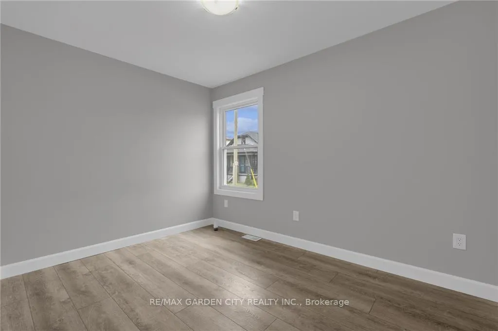 Photo 10 of Unit Main, 27 St George Street, St. Catharines, Facer — HOMEH