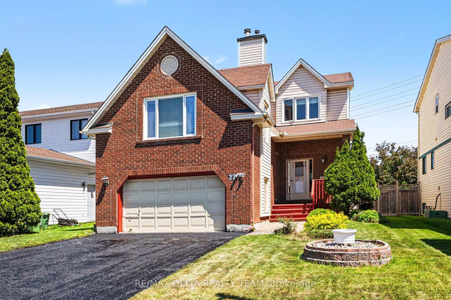 Photo 1 of 27 Bramblegrove Crescent, Ottawa, Hunt Club Park/Greenboro — HOMEH