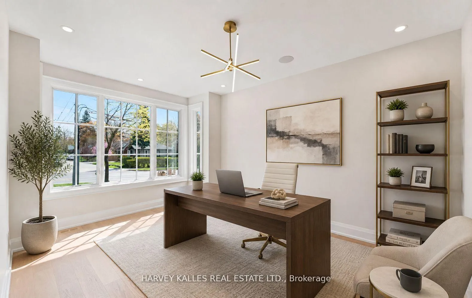 Photo 8 of 94 Prince Edward Drive S, Etobicoke, Stonegate-Queensway — HOMEH