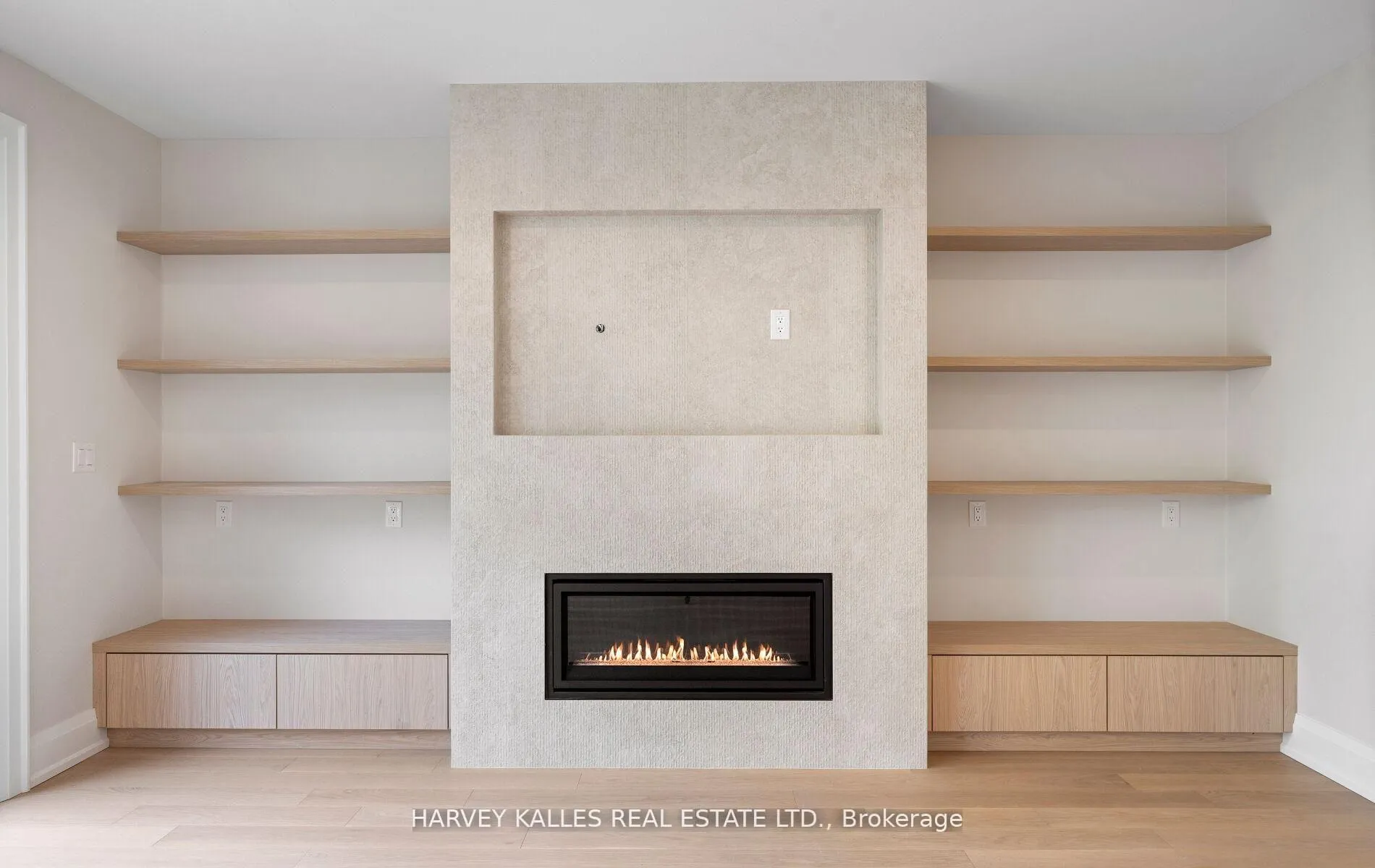 Photo 23 of 94 Prince Edward Drive S, Etobicoke, Stonegate-Queensway — HOMEH