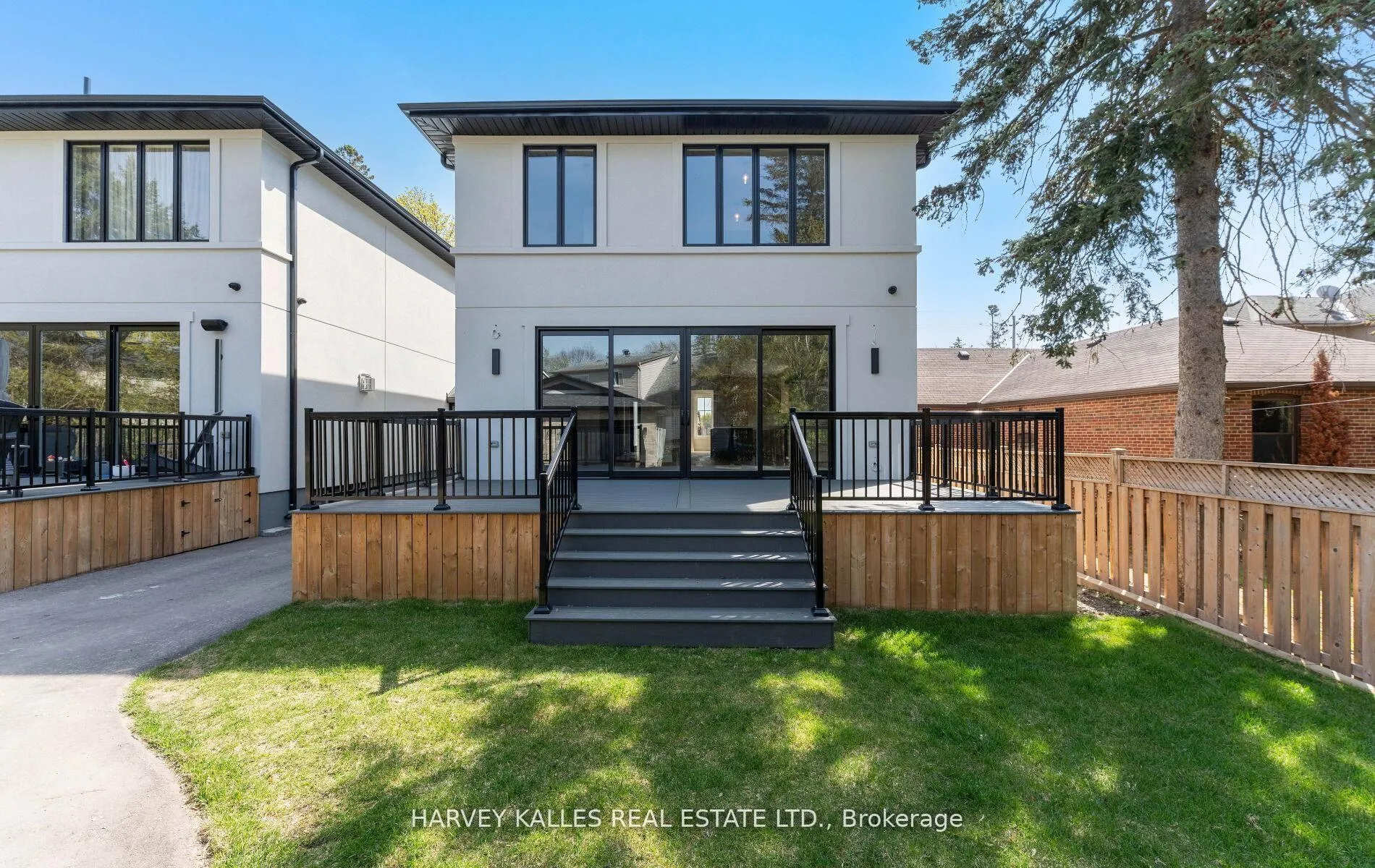 Photo 49 of 94 Prince Edward Drive S, Etobicoke, Stonegate-Queensway — HOMEH