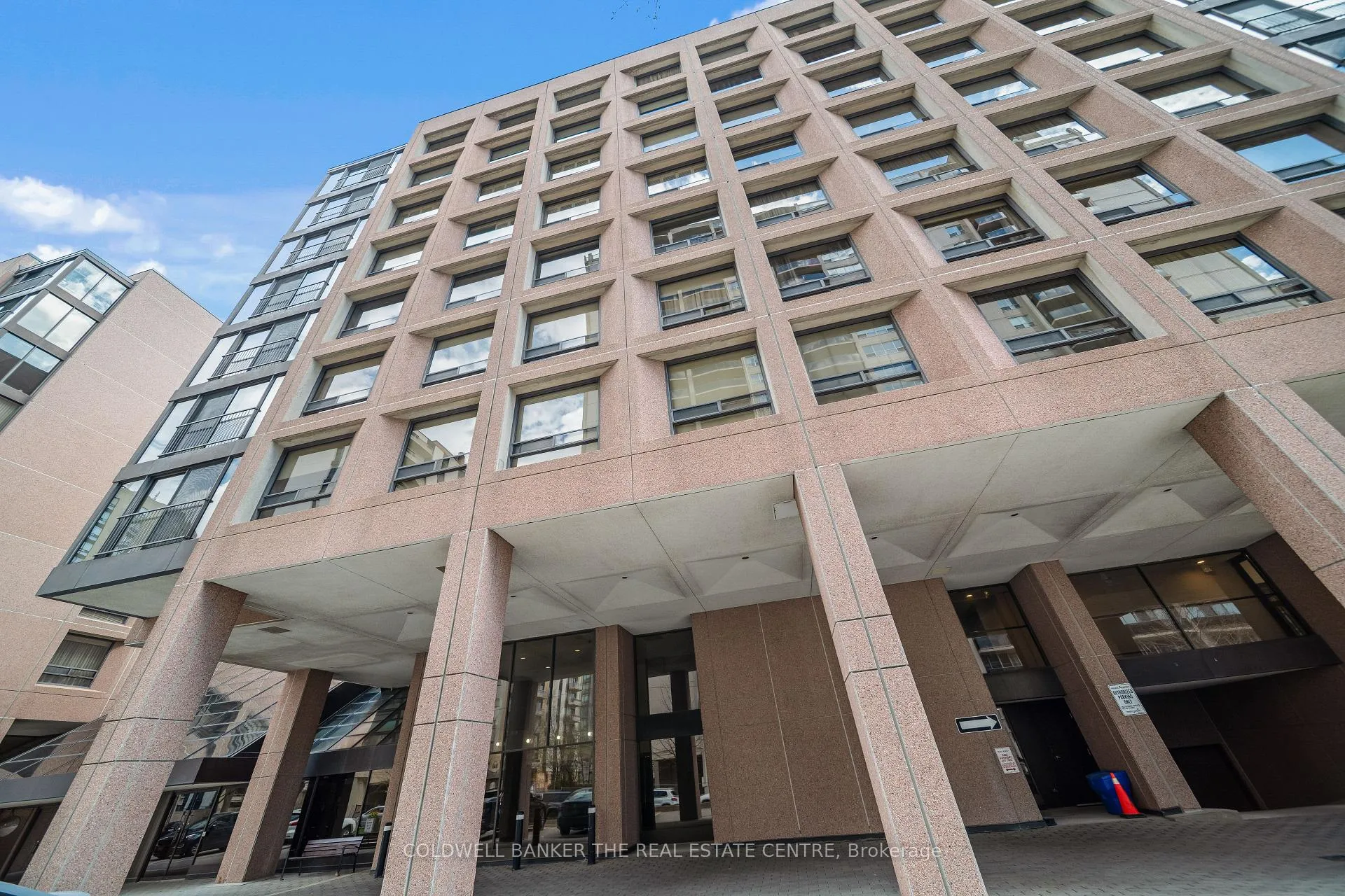 Photo 2 of Unit 206, 447 Walmer Road, Toronto, Forest Hill South — HOMEH