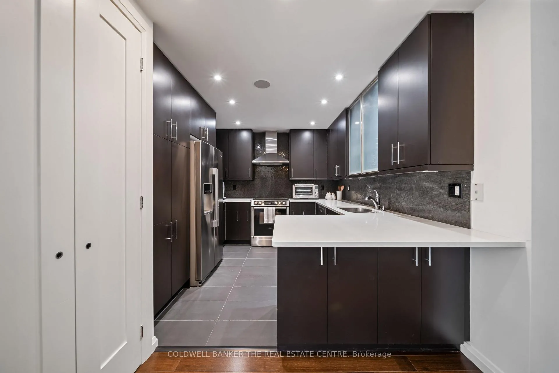 Photo 9 of Unit 206, 447 Walmer Road, Toronto, Forest Hill South — HOMEH