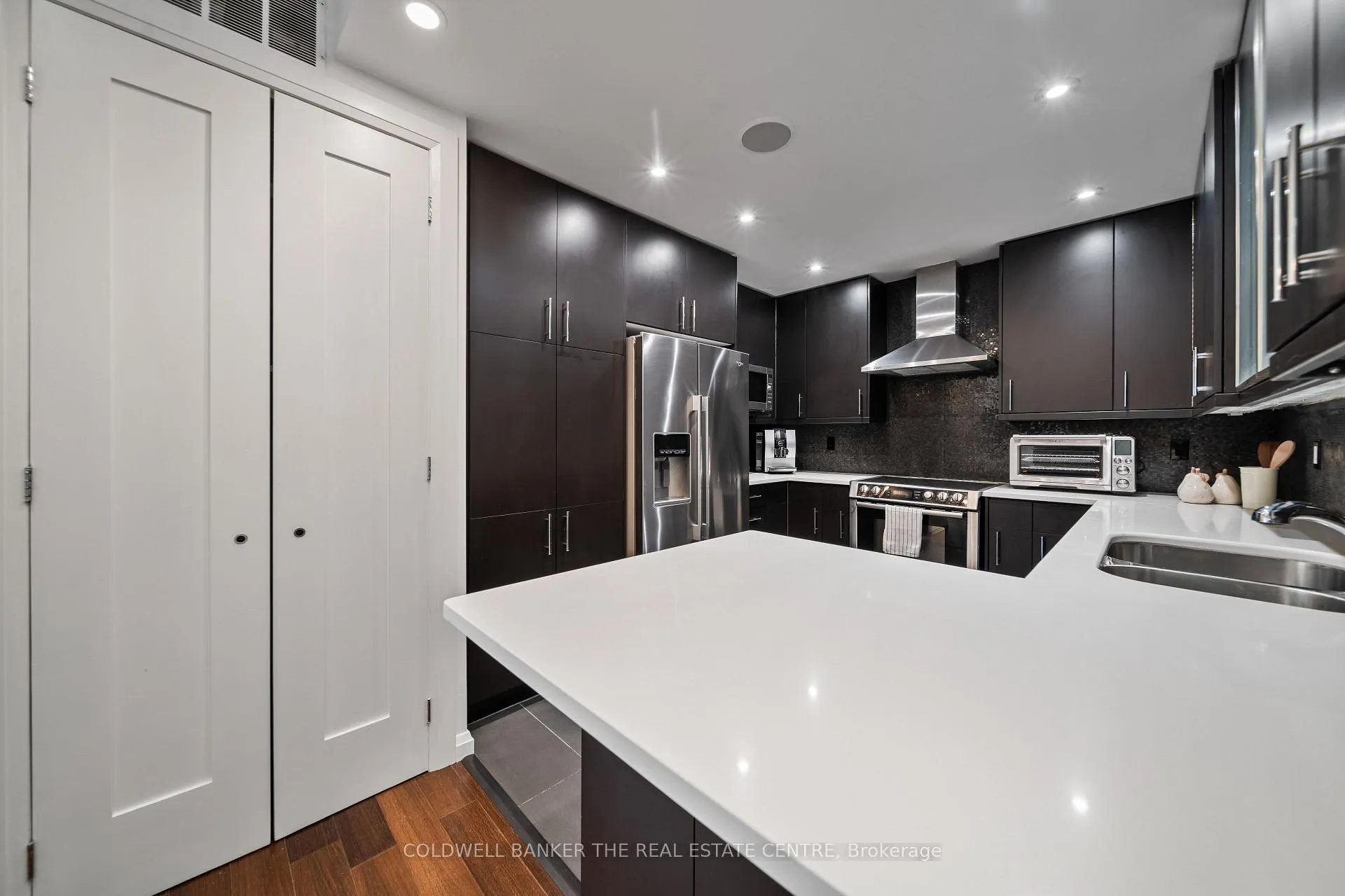 Photo 10 of Unit 206, 447 Walmer Road, Toronto, Forest Hill South — HOMEH