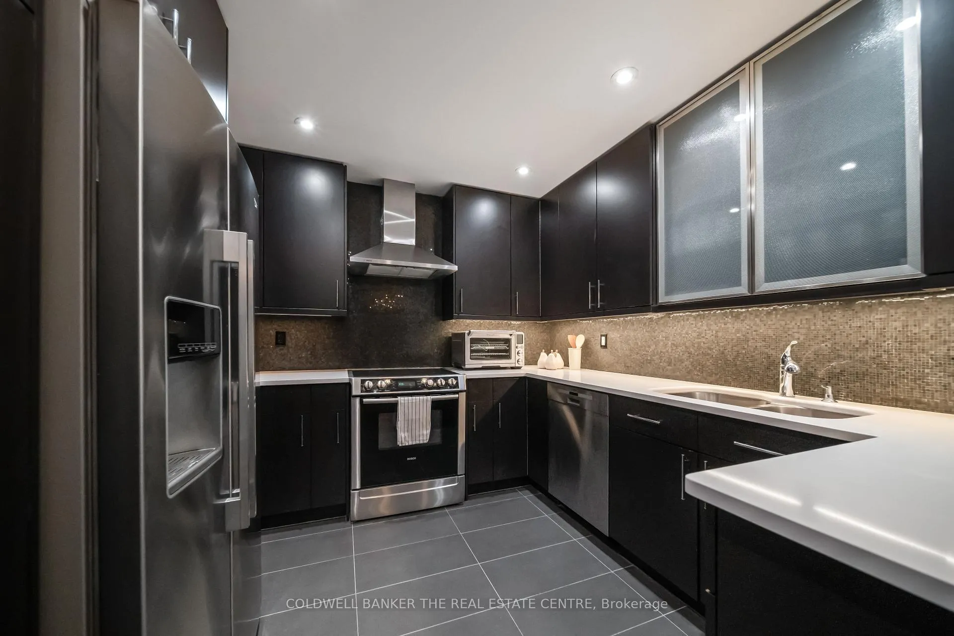 Photo 11 of Unit 206, 447 Walmer Road, Toronto, Forest Hill South — HOMEH