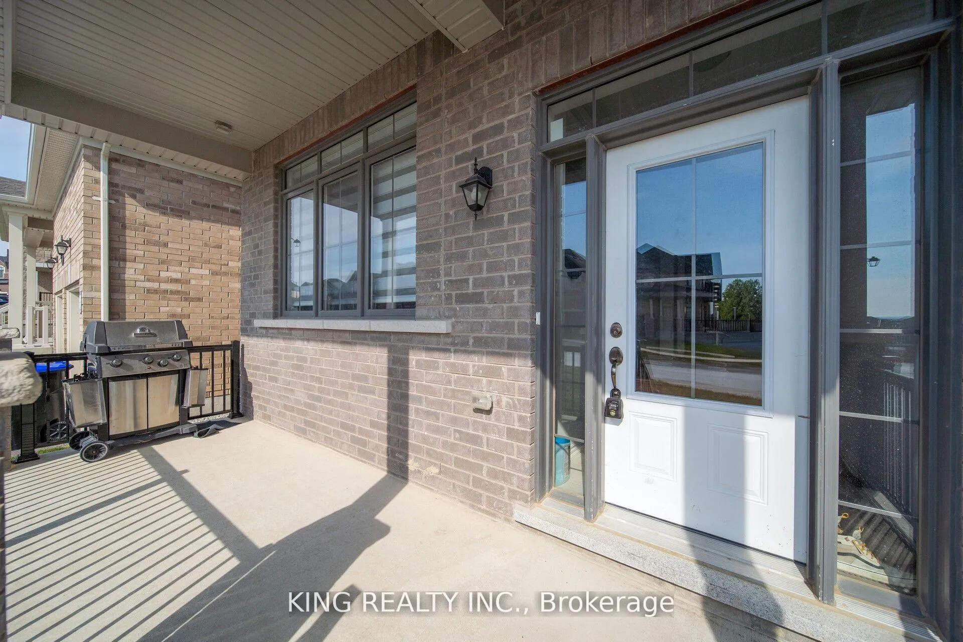 Photo 2 of 69 Lawrence D. Pridham Avenue, New Tecumseth, Rural New Tecumseth — HOMEH