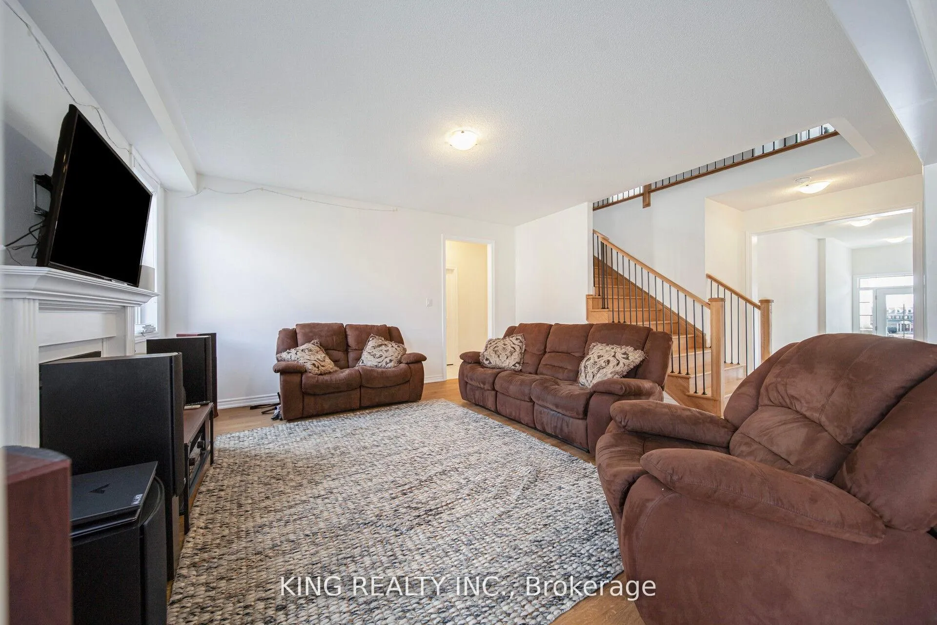 Photo 12 of 69 Lawrence D. Pridham Avenue, New Tecumseth, Rural New Tecumseth — HOMEH