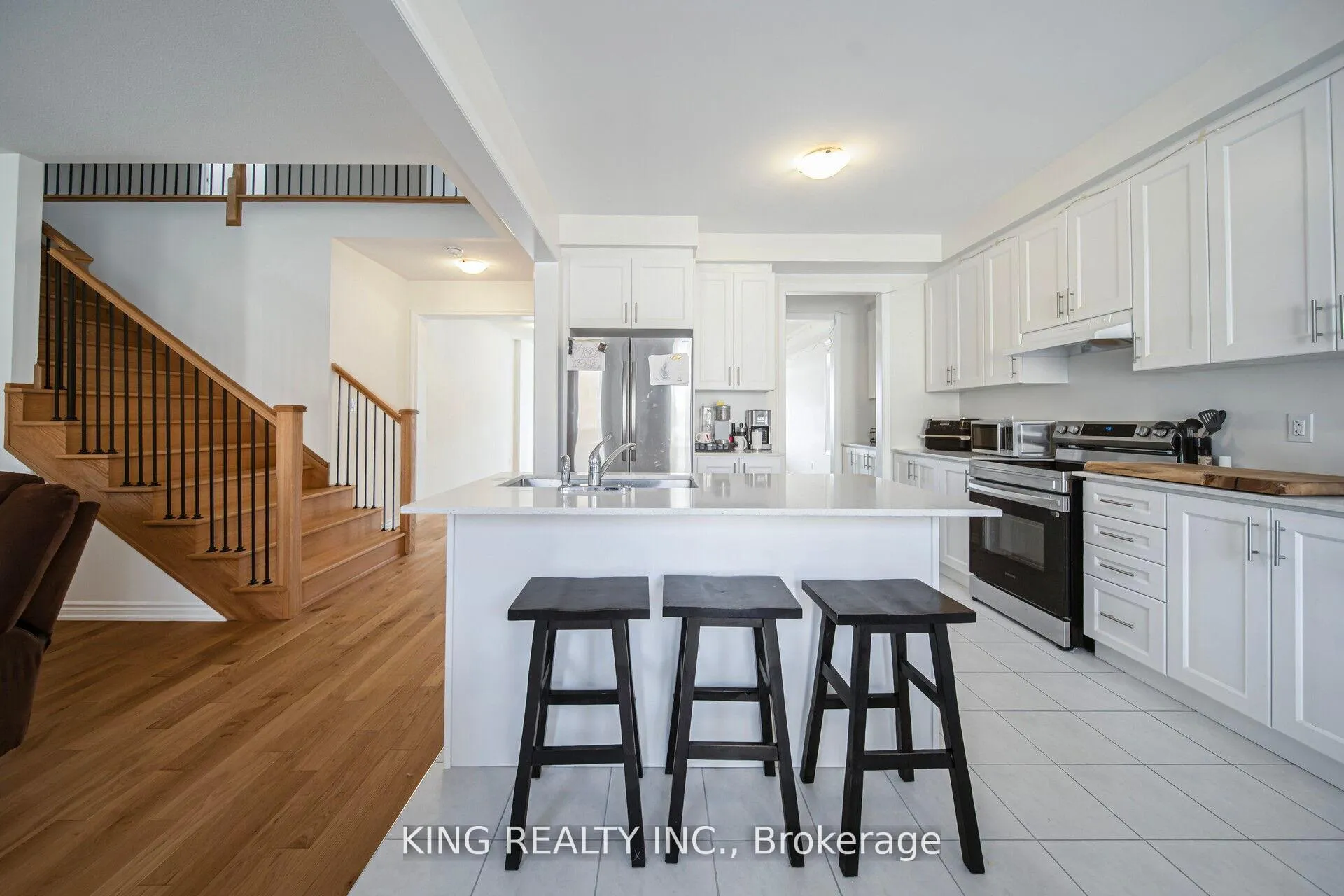 Photo 23 of 69 Lawrence D. Pridham Avenue, New Tecumseth, Rural New Tecumseth — HOMEH