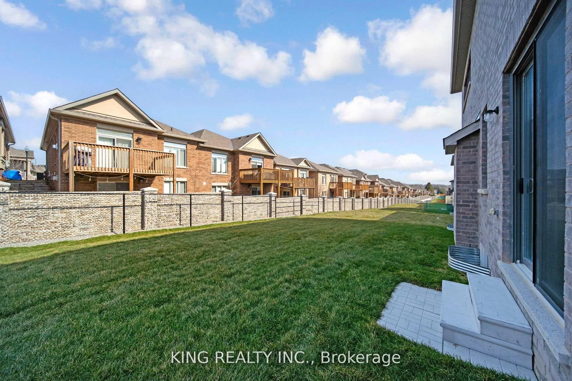 Photo 46 of 69 Lawrence D. Pridham Avenue, New Tecumseth, Rural New Tecumseth — HOMEH
