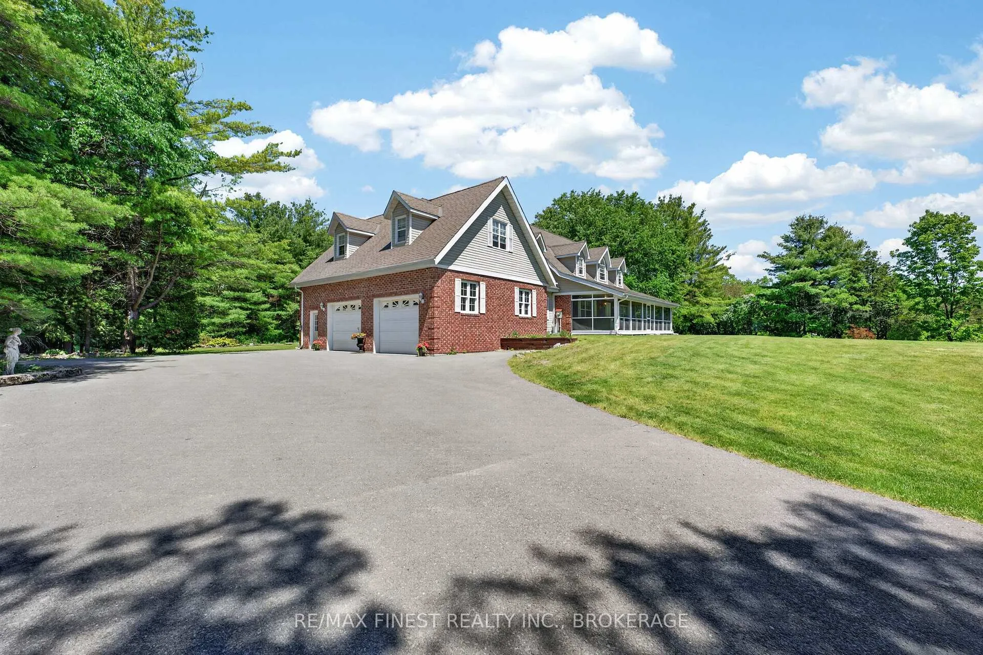 Photo 3 of 2388 Horning Road, Frontenac, Frontenac South — HOMEH
