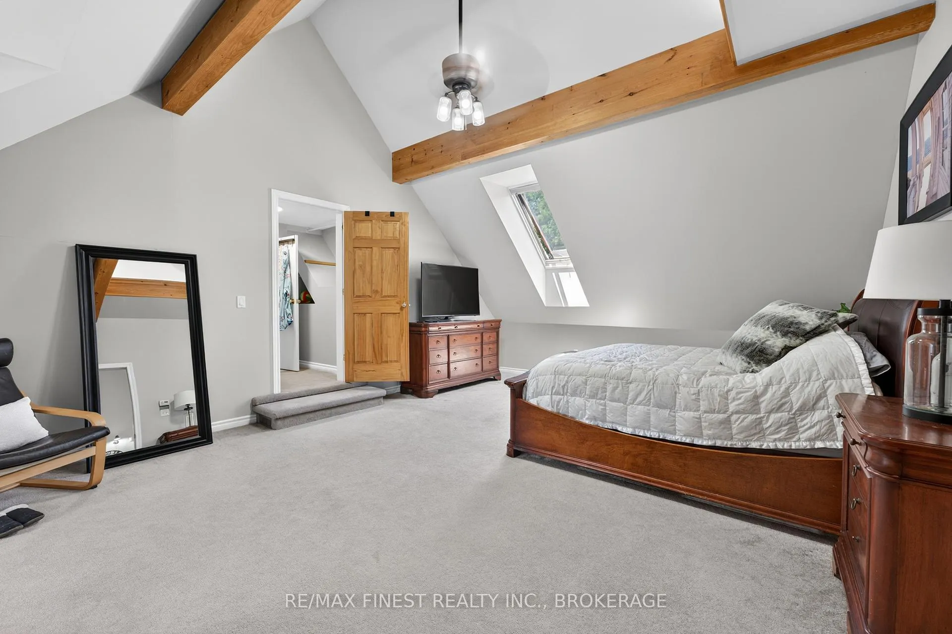 Photo 24 of 2388 Horning Road, Frontenac, Frontenac South — HOMEH