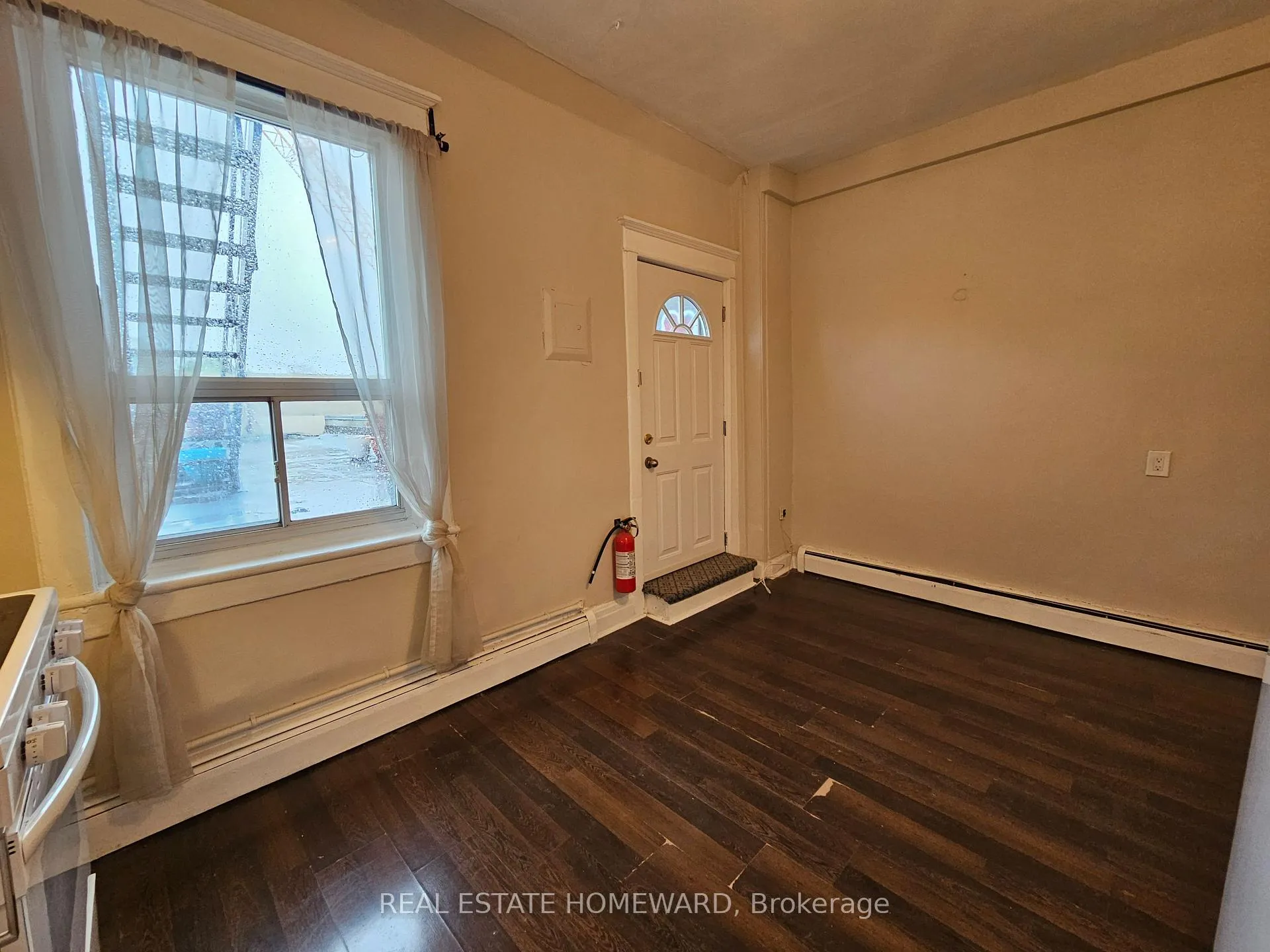Photo 7 of Unit A, 733 Pape Avenue, Toronto, Danforth — HOMEH