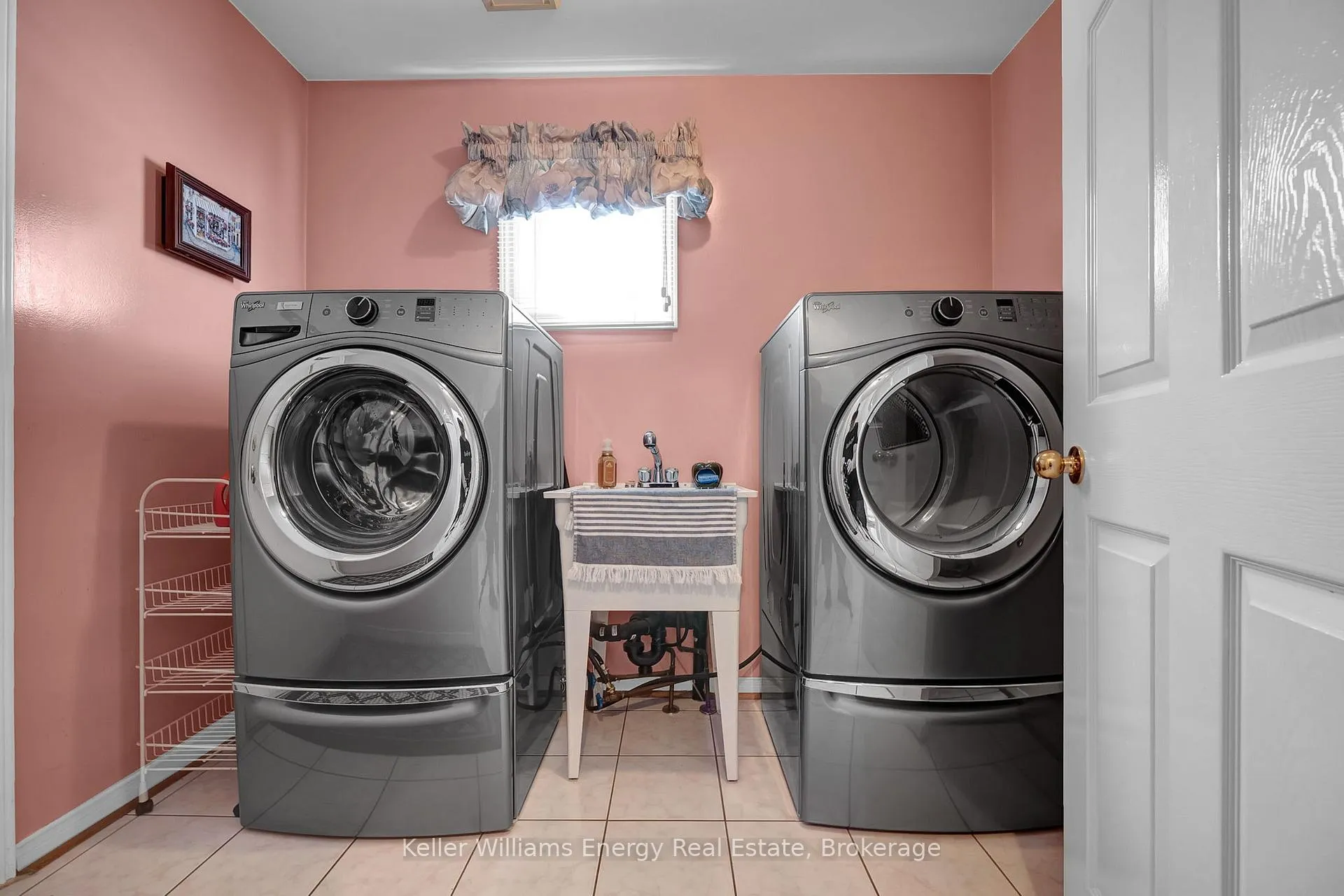 Photo 9 of 1182 Thimbleberry Circle, Oshawa, Eastdale — HOMEH