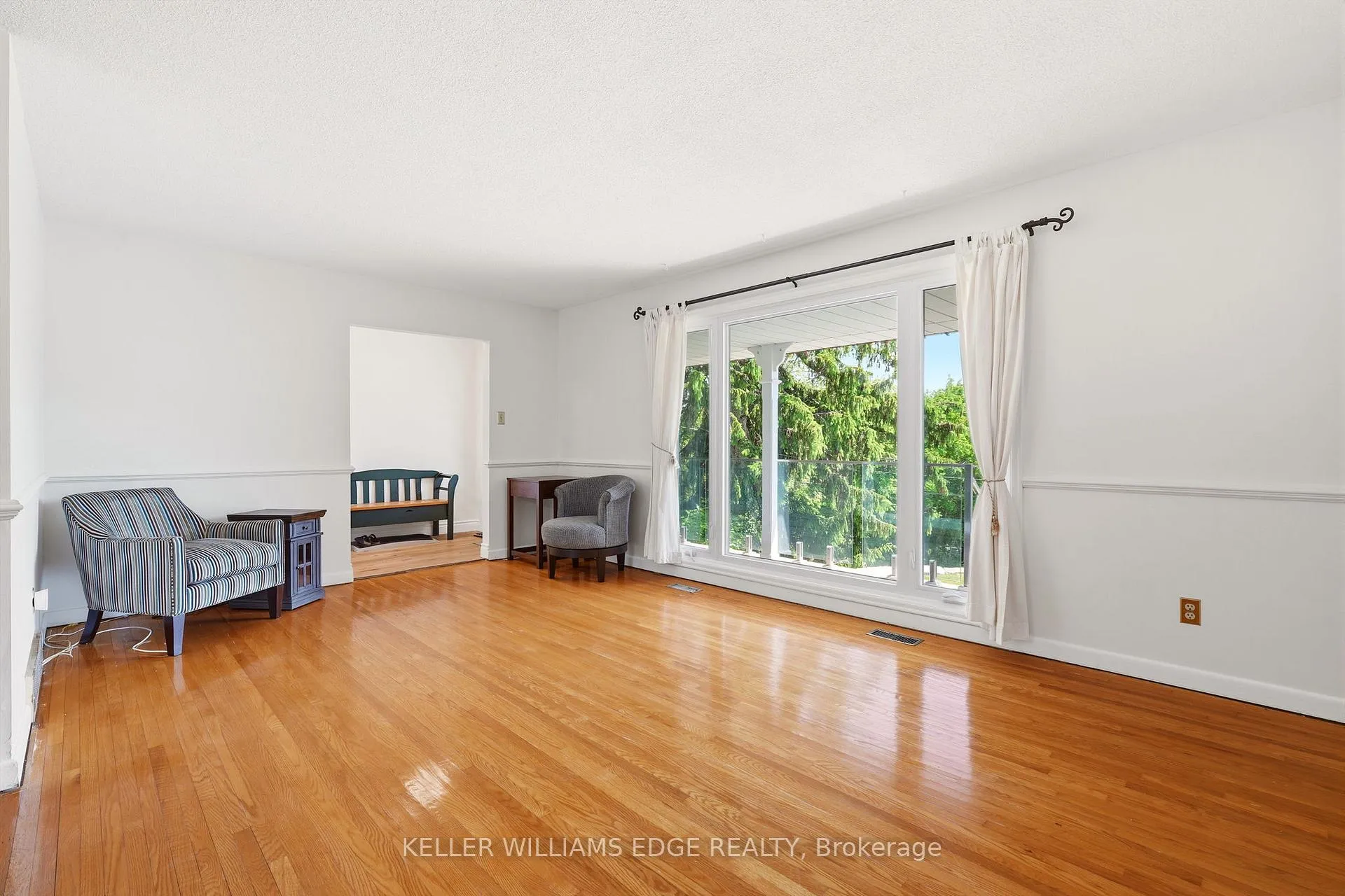 Photo 6 of 52 Parkside Avenue, Hamilton, Dundas — HOMEH