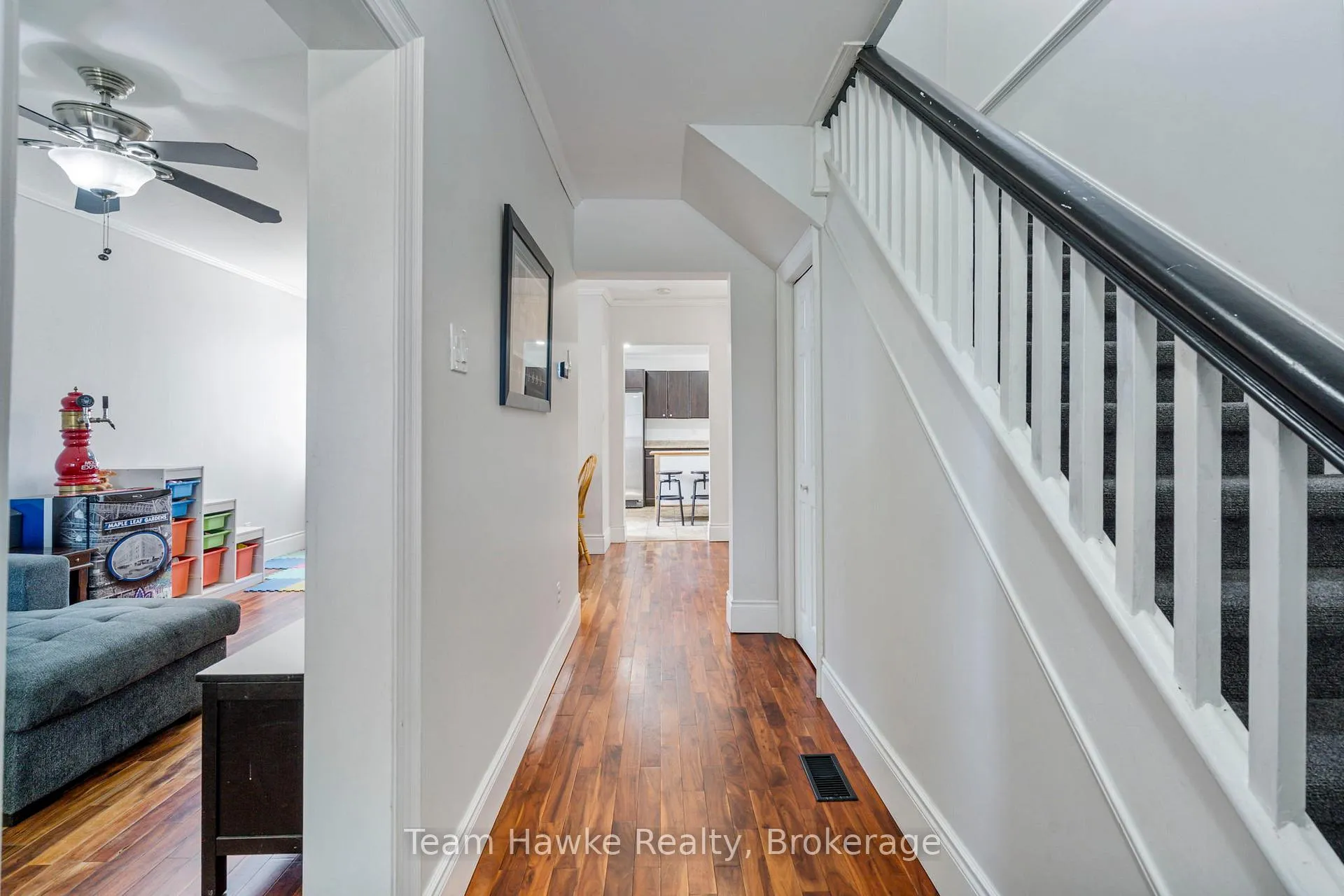 Photo 6 of 58 Fourth Street, Midland — HOMEH