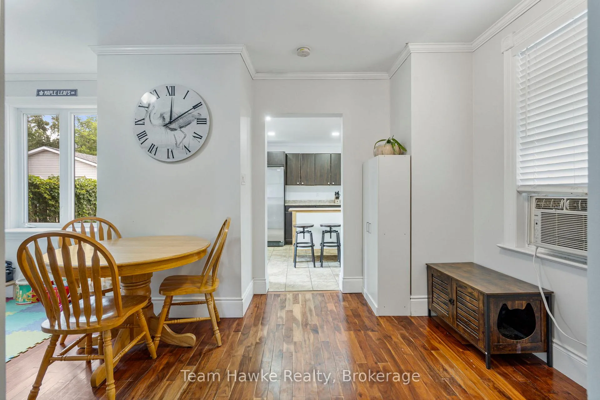 Photo 8 of 58 Fourth Street, Midland — HOMEH