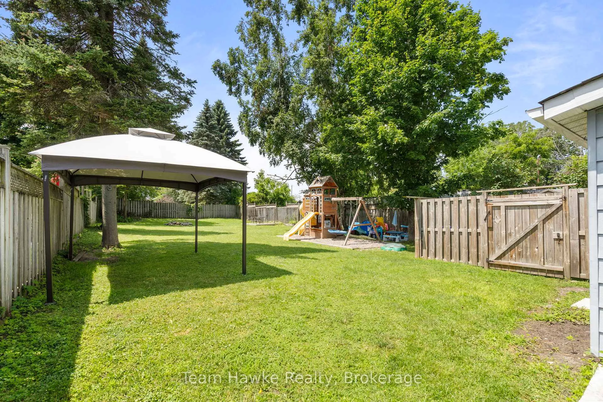 Photo 25 of 58 Fourth Street, Midland — HOMEH
